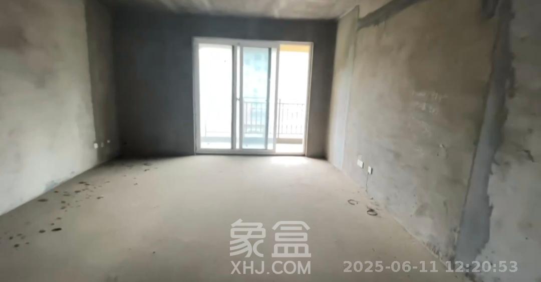 美利新世界  3室2厅2卫    86.0万