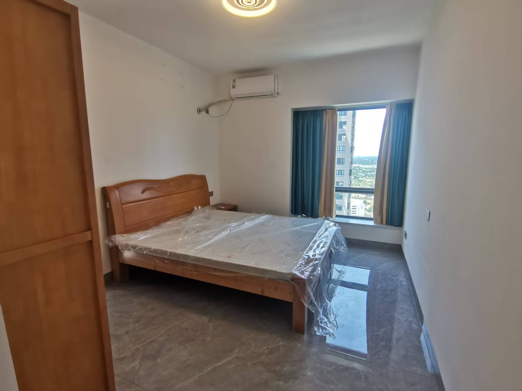 万景峰一期  3室2厅2卫    2300.0元/月 万景峰一期  3室2厅2卫    2300.0元/月室内图