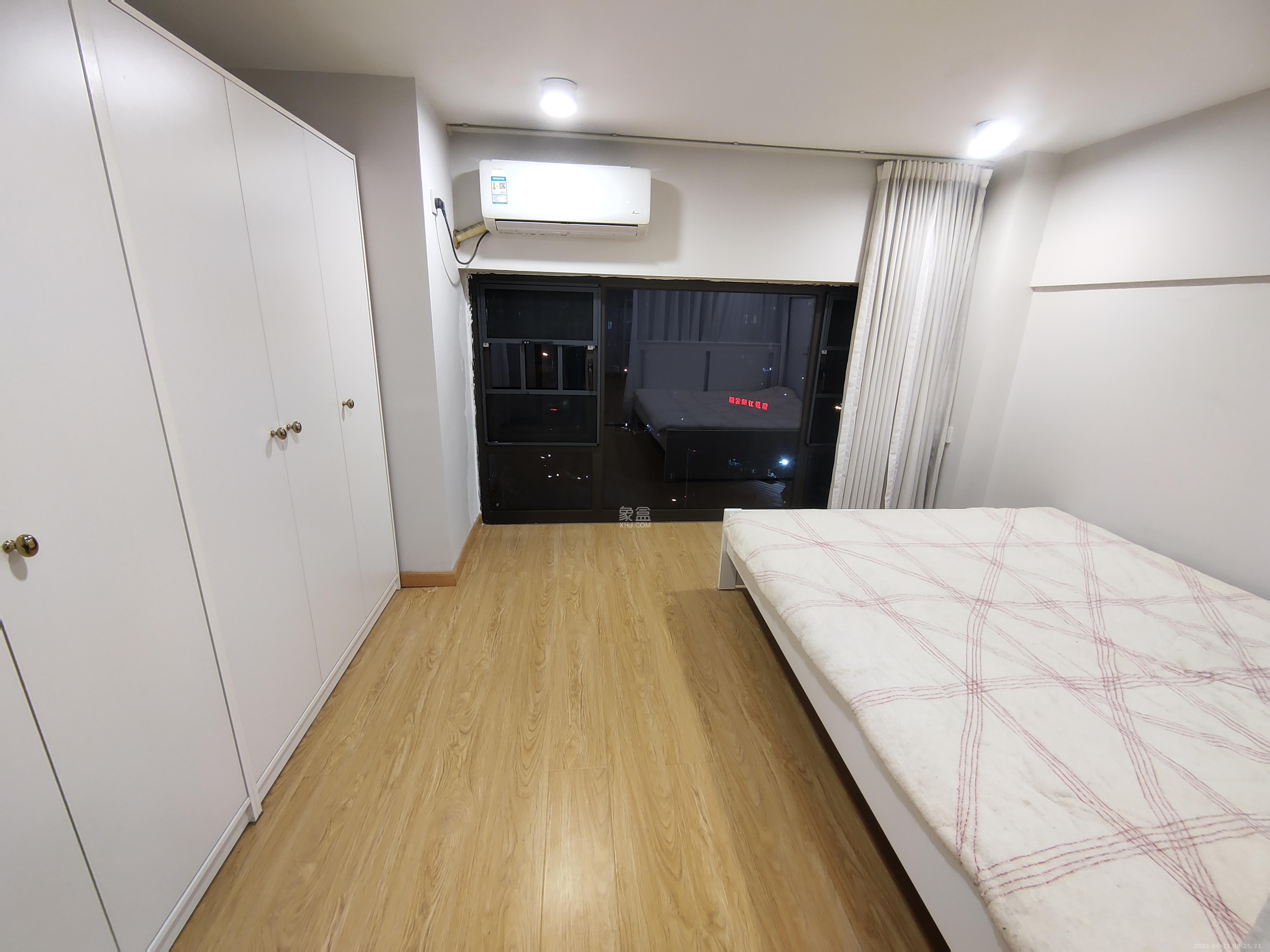 润和滨江府  2室2厅1卫    1800.0元/月室内图