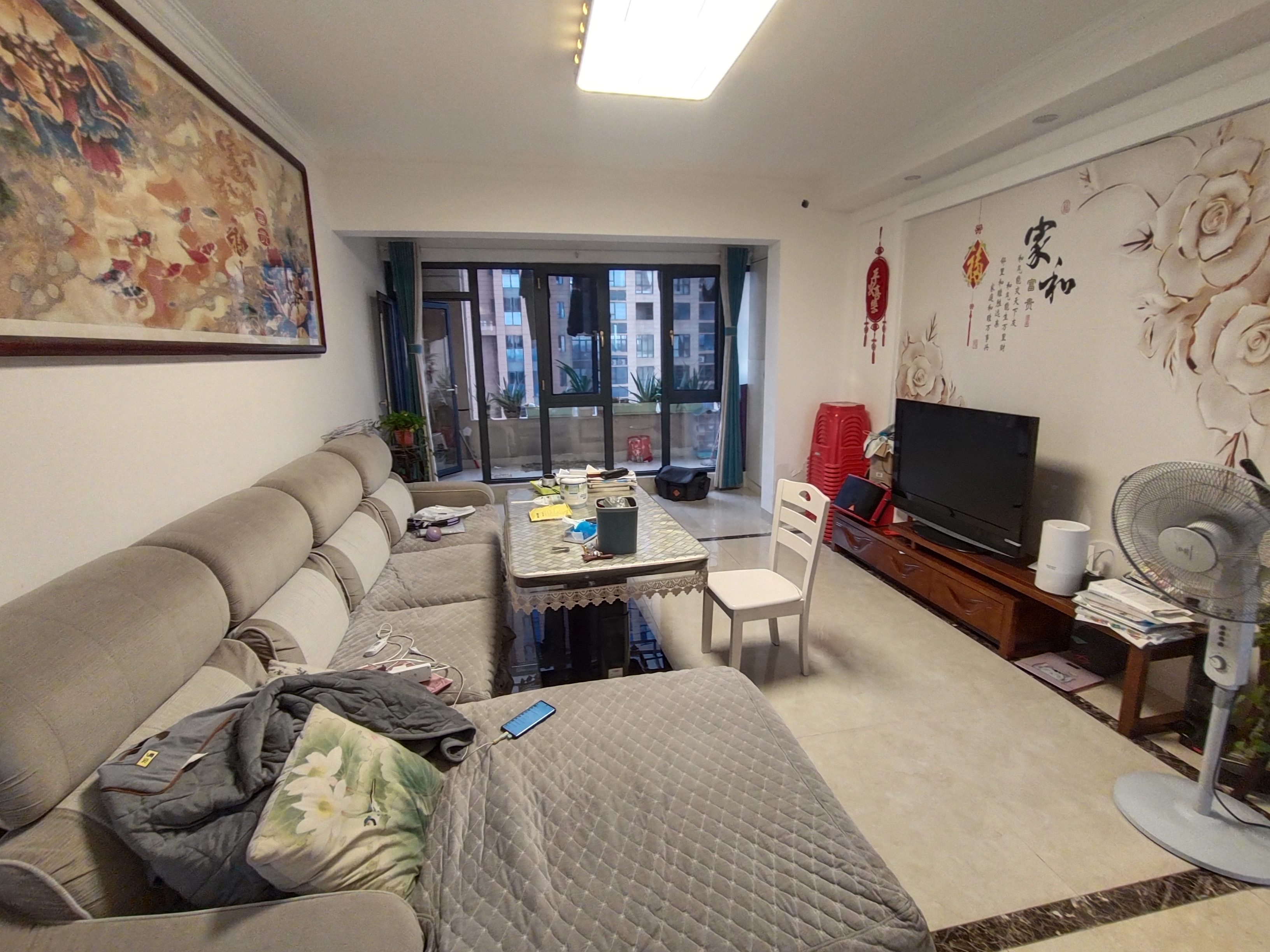 百弘学府城  3室2厅2卫    78.8万 百弘学府城  3室2厅2卫    78.8万客厅