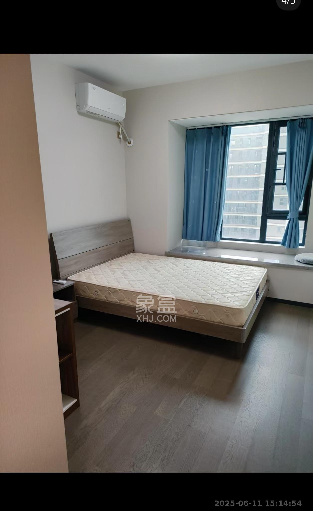 中海阅麓山一期  3室2厅2卫    3600.0元/月室内图