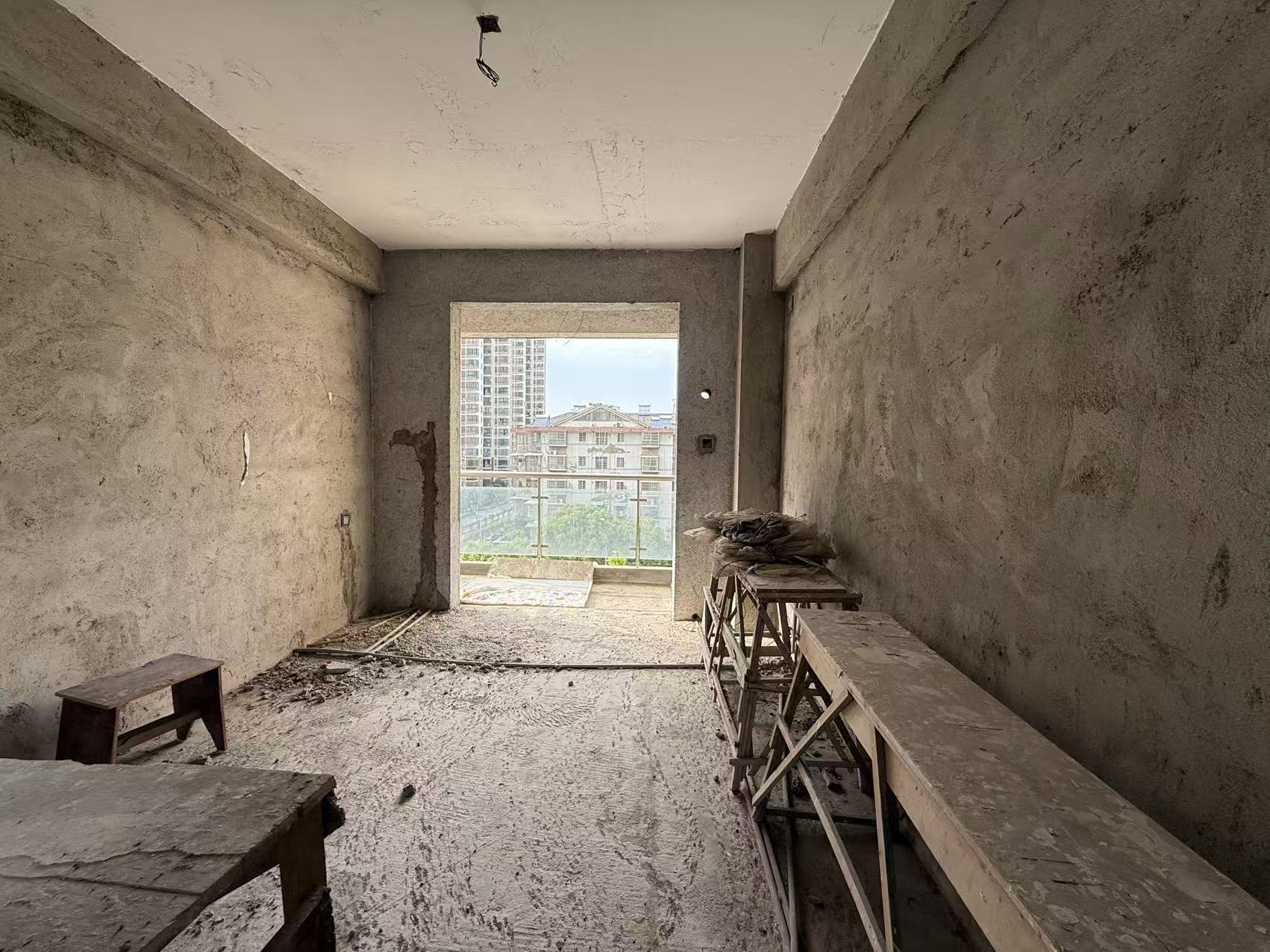 阳光水岸  3室2厅2卫    53.0万 阳光水岸  3室2厅2卫    53.0万客厅