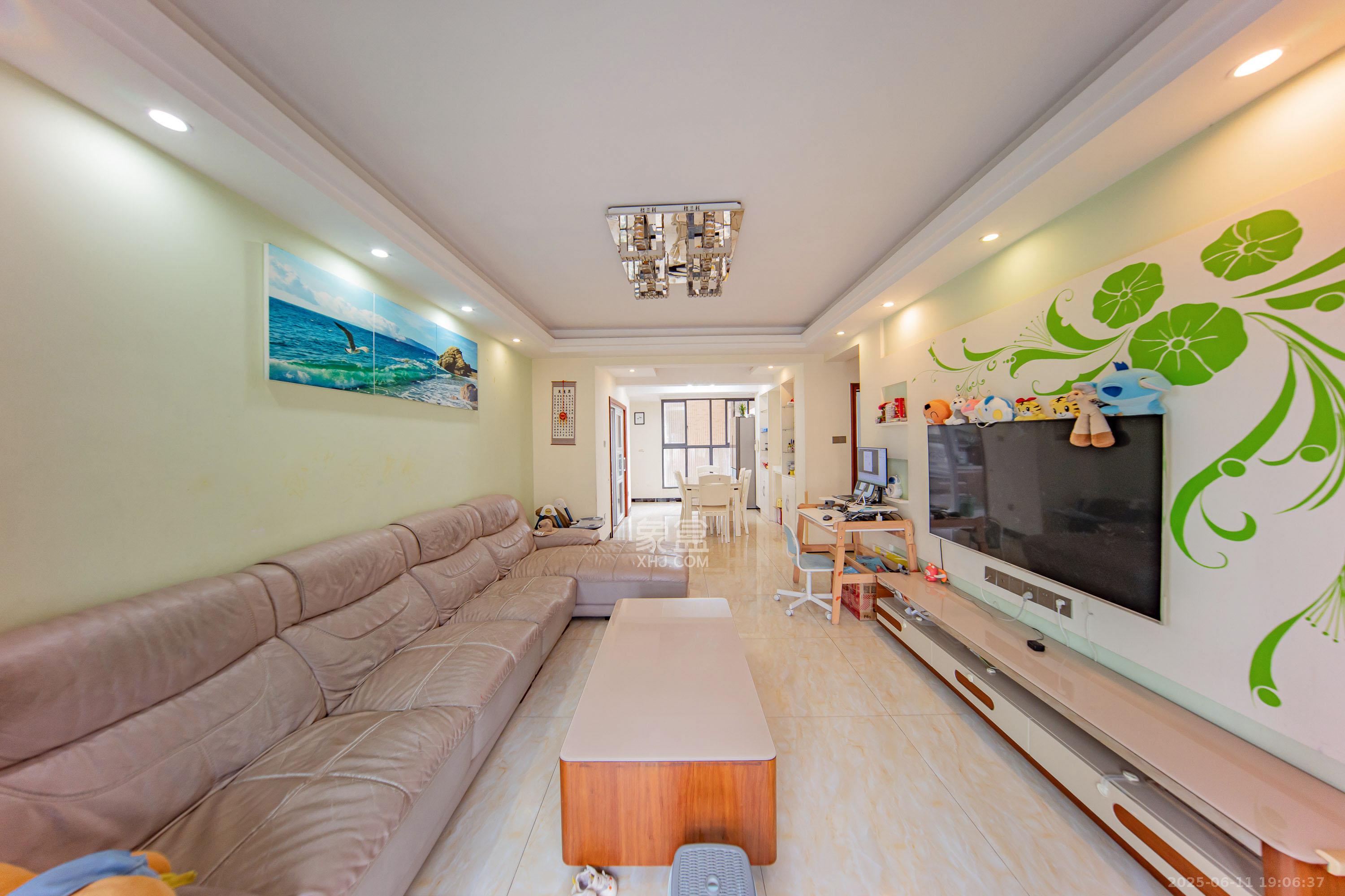 中建麓山和苑  3室2厅2卫    75.0万 中建麓山和苑  3室2厅2卫    75.0万