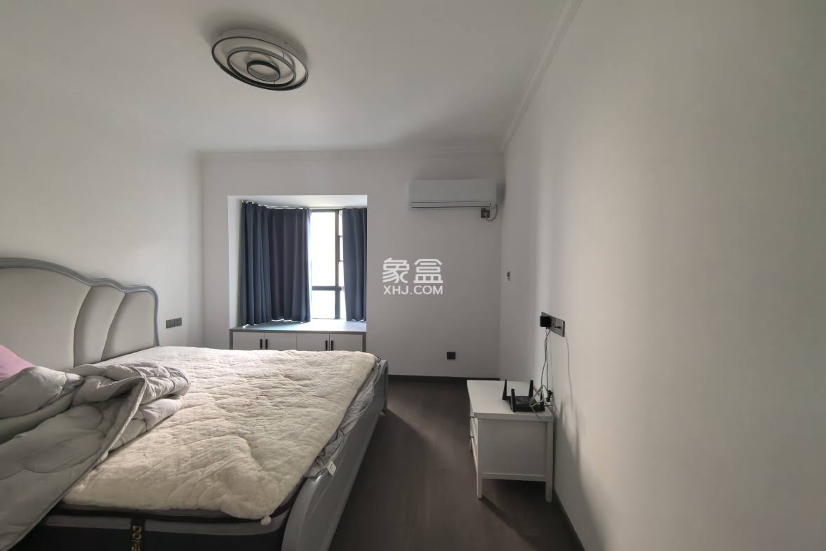 东岳新外滩 3室2厅2卫 2800.0元/月 东岳新外滩 3室2厅2卫 2800.0元/月室内图