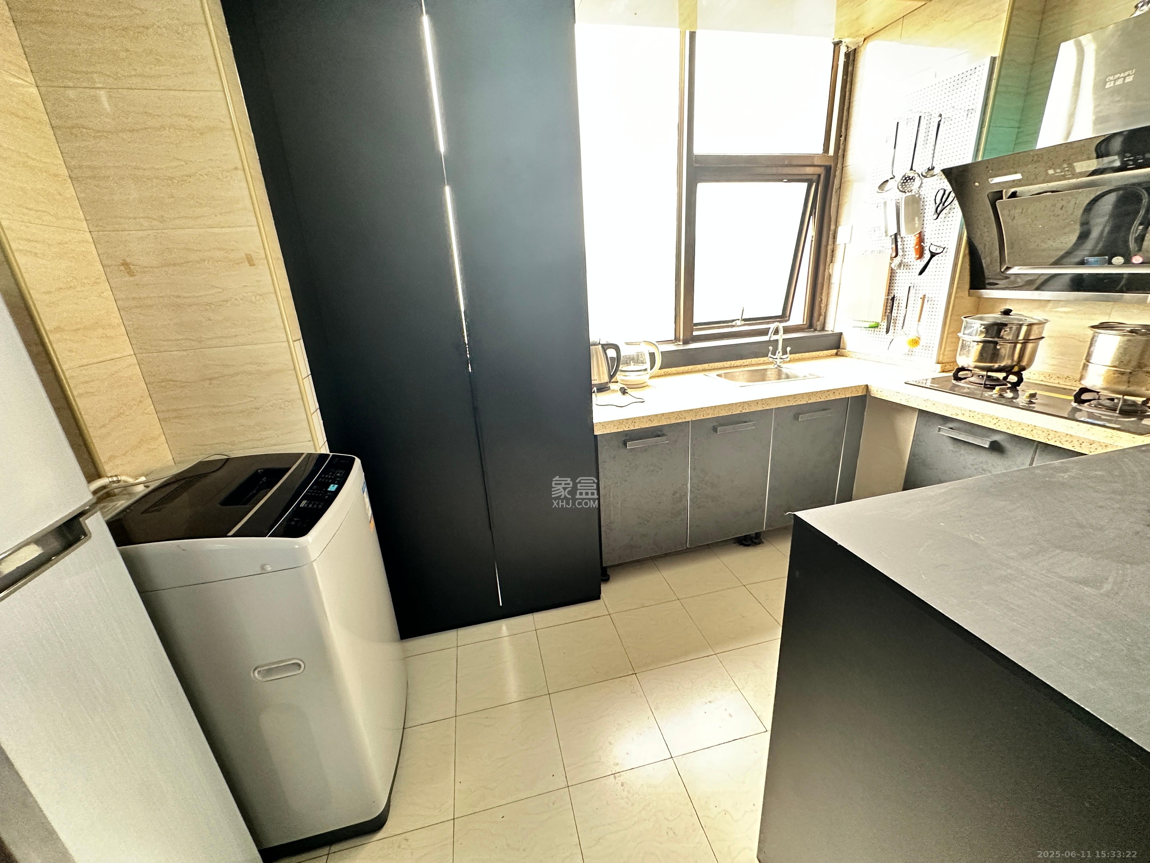建鑫二期  1室1厅1卫   26.80万客厅