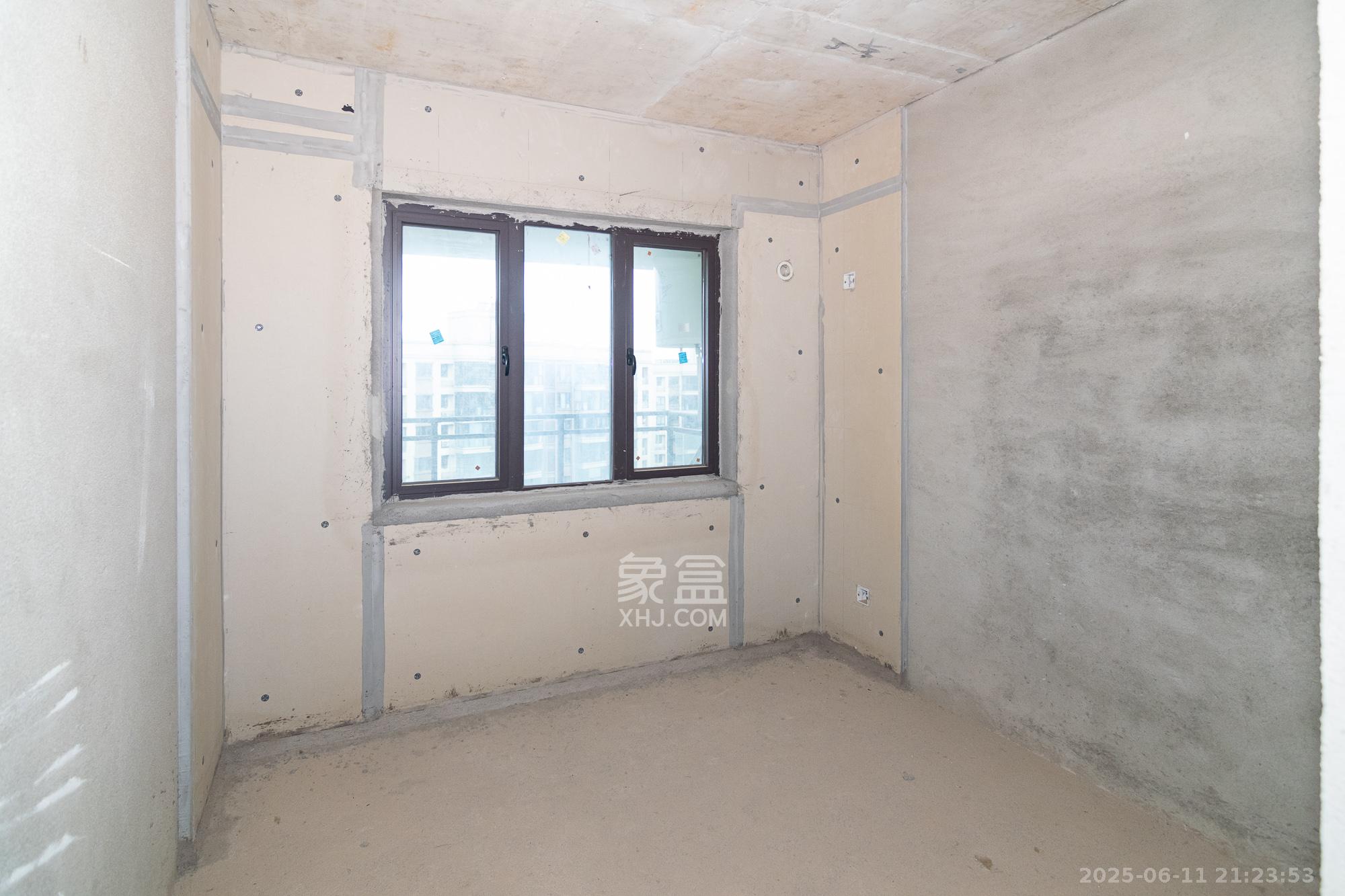 润和谷山郡(悦禧山庄水榭花都)  5室2厅3卫    139.0万 润和谷山郡(悦禧山庄水榭花都)  5室2厅3卫    139.0万卧室