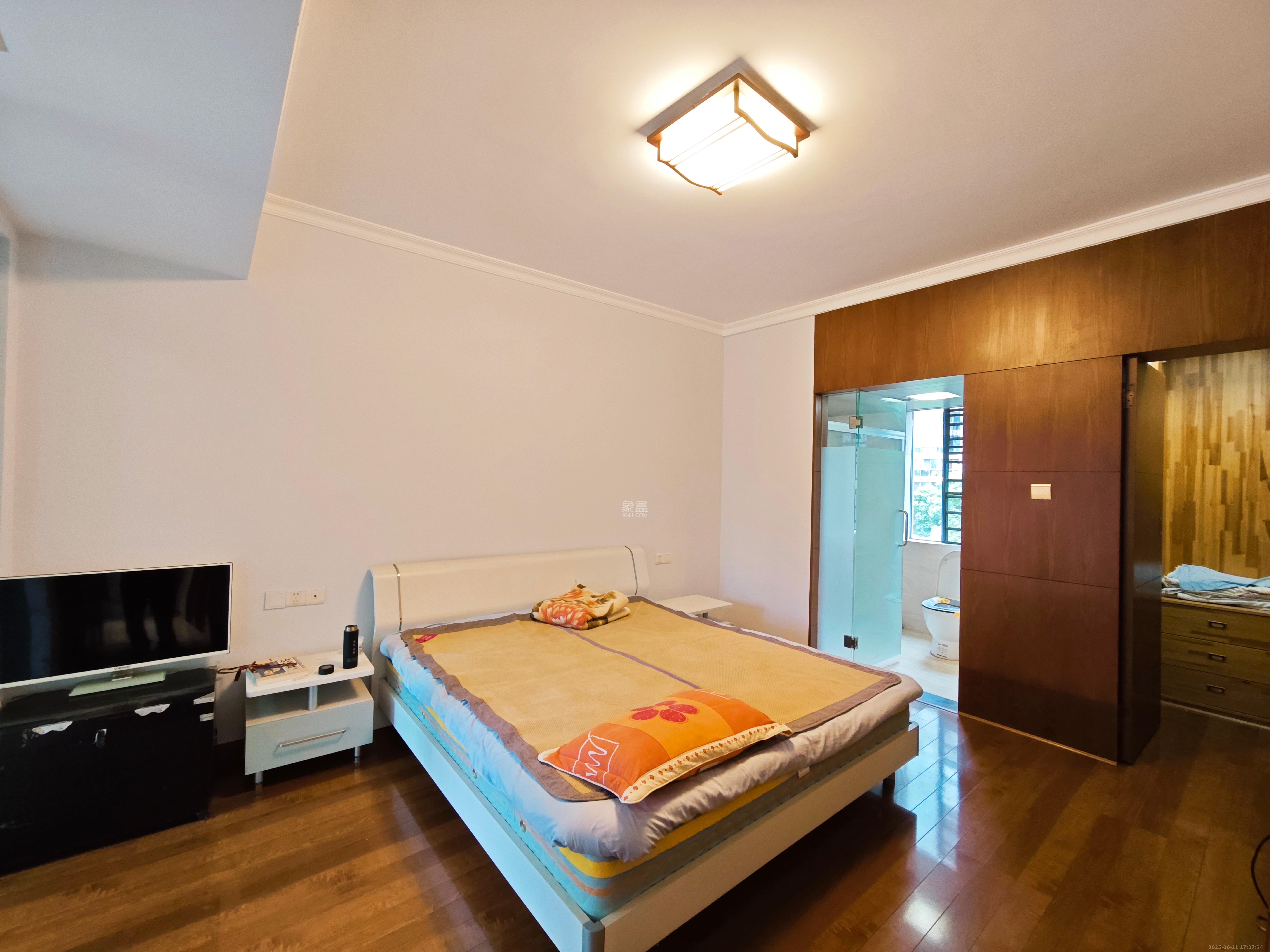 滨江君悦香邸 5室2厅2卫 4000.0元/月 滨江君悦香邸 5室2厅2卫 4000.0元/月室内图