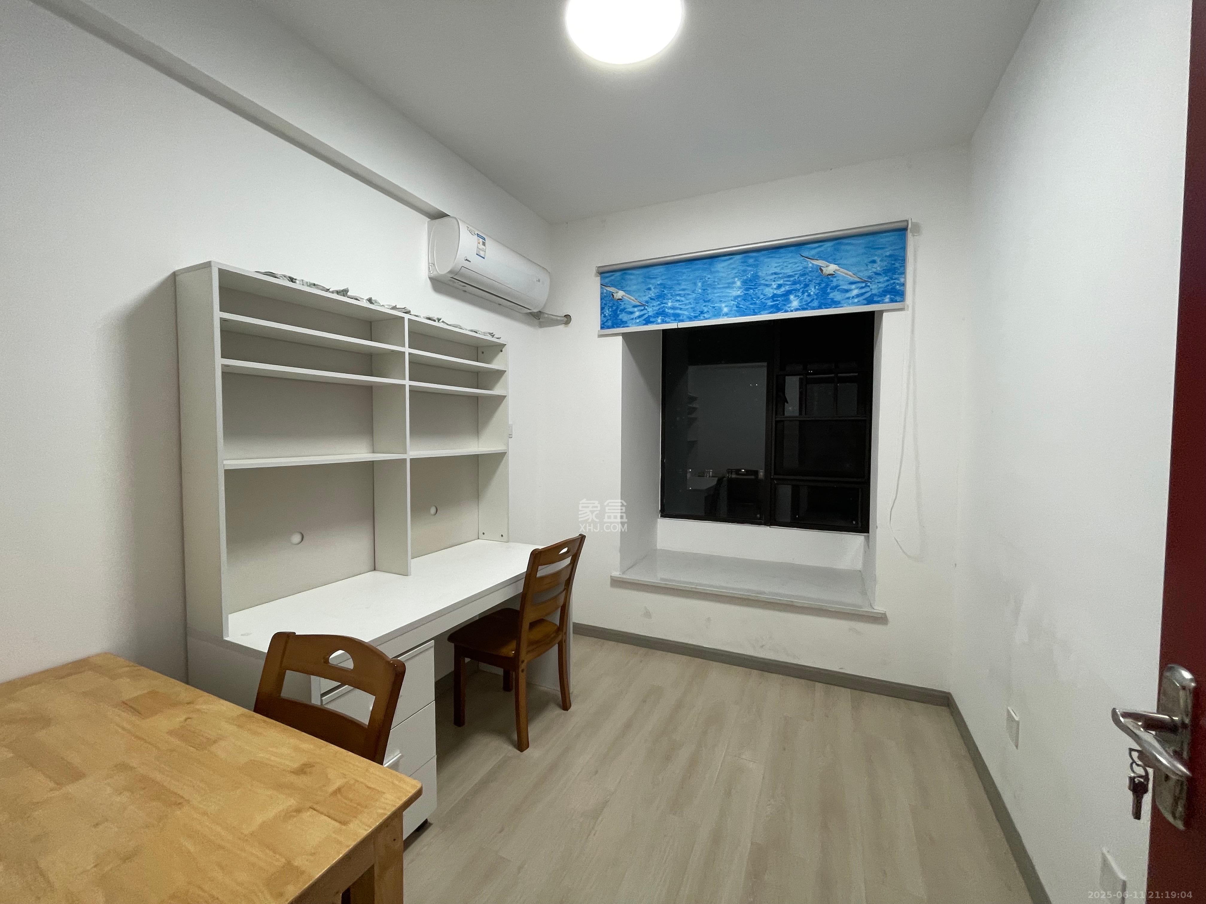 中国铁建梅溪青秀三期 4室2厅2卫 3200.0元/月 中国铁建梅溪青秀三期 4室2厅2卫 3200.0元/月室内图