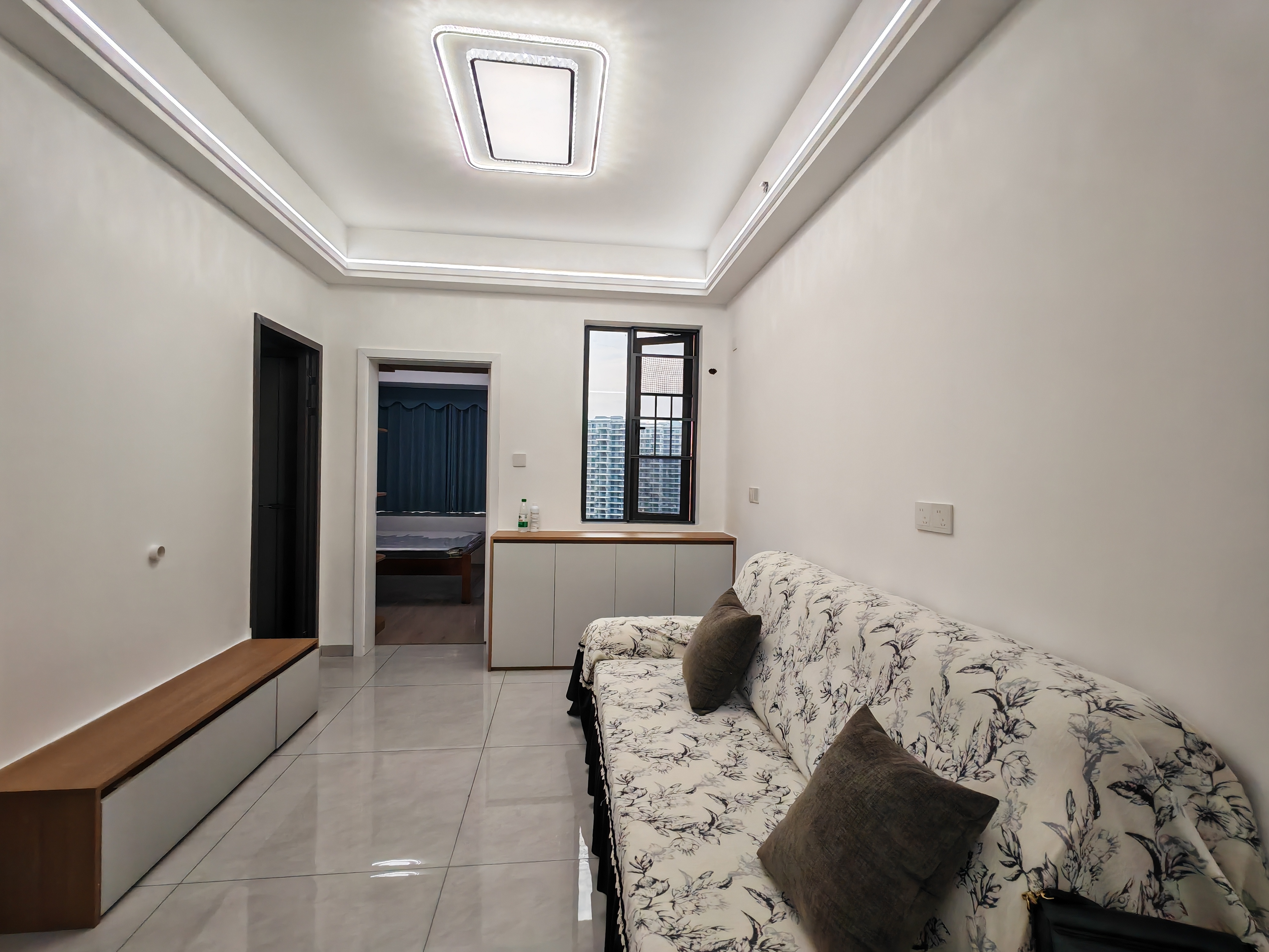 中建凤栖台 1室1厅1卫 1500.0元/月 中建凤栖台 1室1厅1卫 1500.0元/月室内图