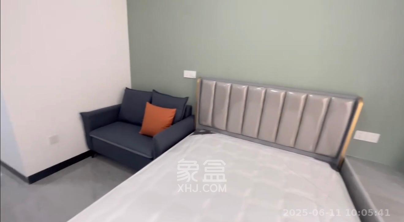 龙湖铂金岛  1室1厅1卫   1400.00元/月