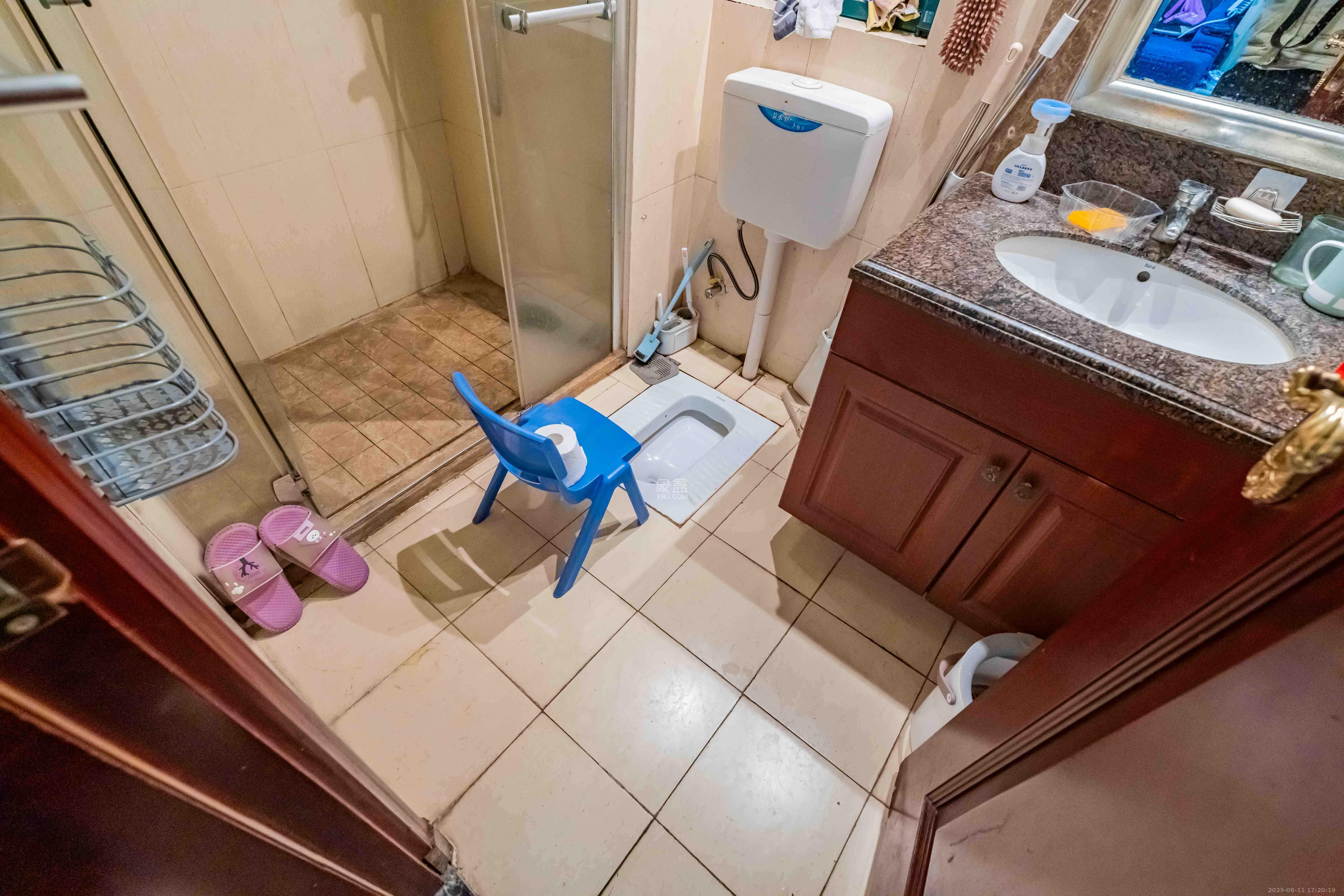 恒大雅苑 3室2厅2卫 2500.0元/月 恒大雅苑 3室2厅2卫 2500.0元/月室内图