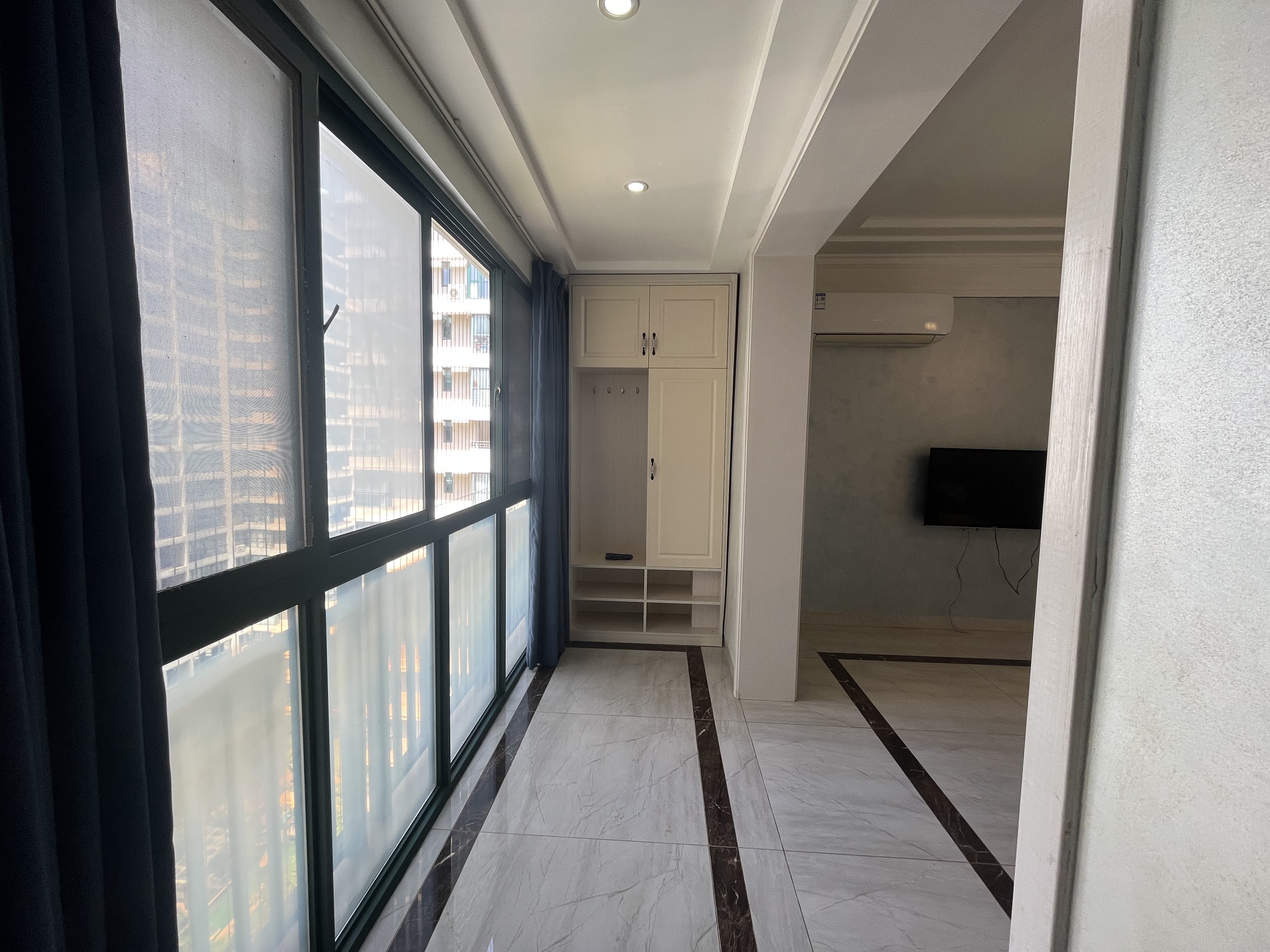 晨晖帝景  2室2厅1卫   2100.00元/月室内图