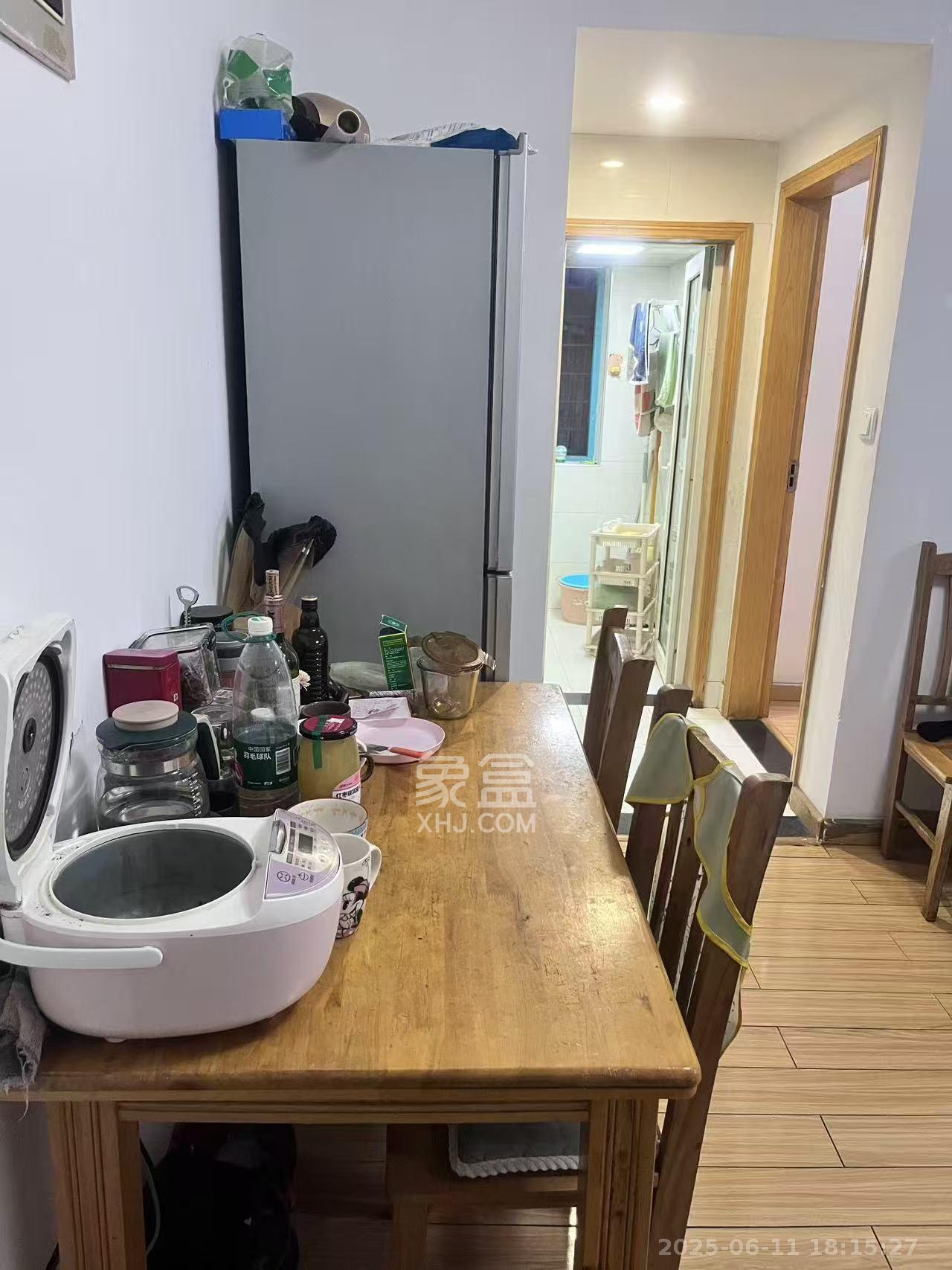蝴蝶谷  1室1厅1卫   1400.00元/月室内图