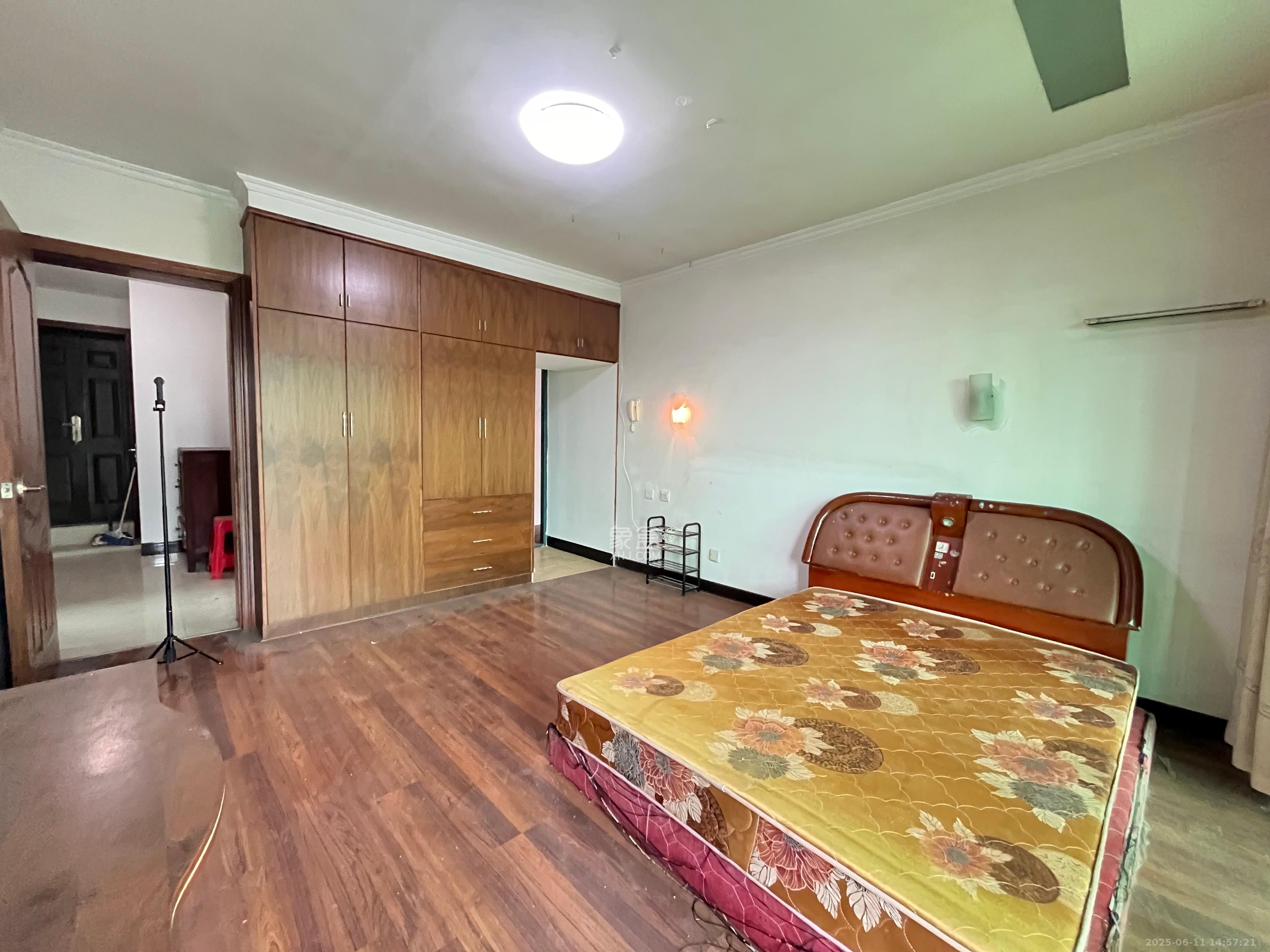 恩瑞麓山名园(龙王港小区) 1室1厅1卫 1000.0元/月 恩瑞麓山名园(龙王港小区) 1室1厅1卫 1000.0元/月室内图