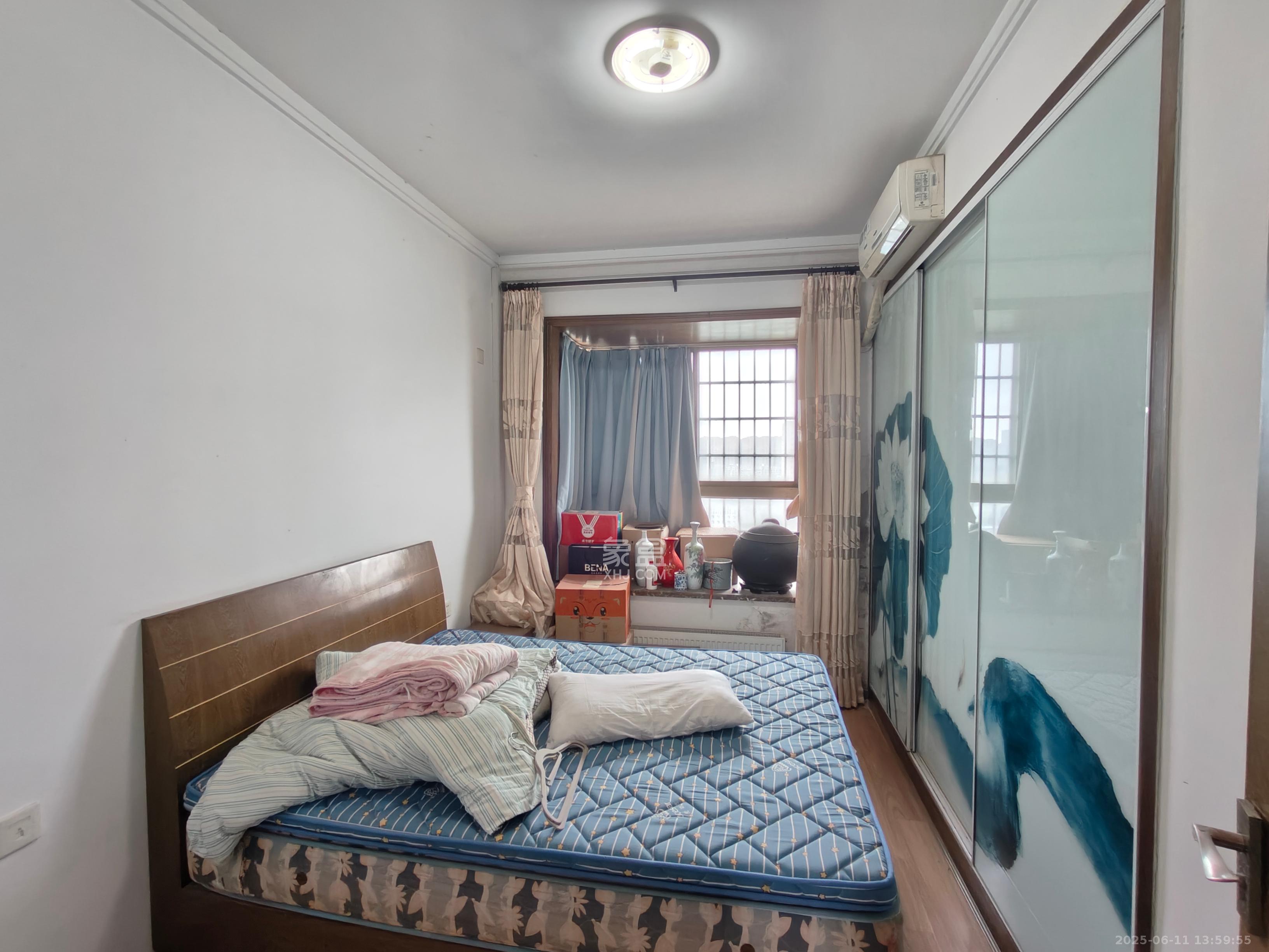 西岸润泽府 4室2厅1卫 3200.0元/月 西岸润泽府 4室2厅1卫 3200.0元/月室内图