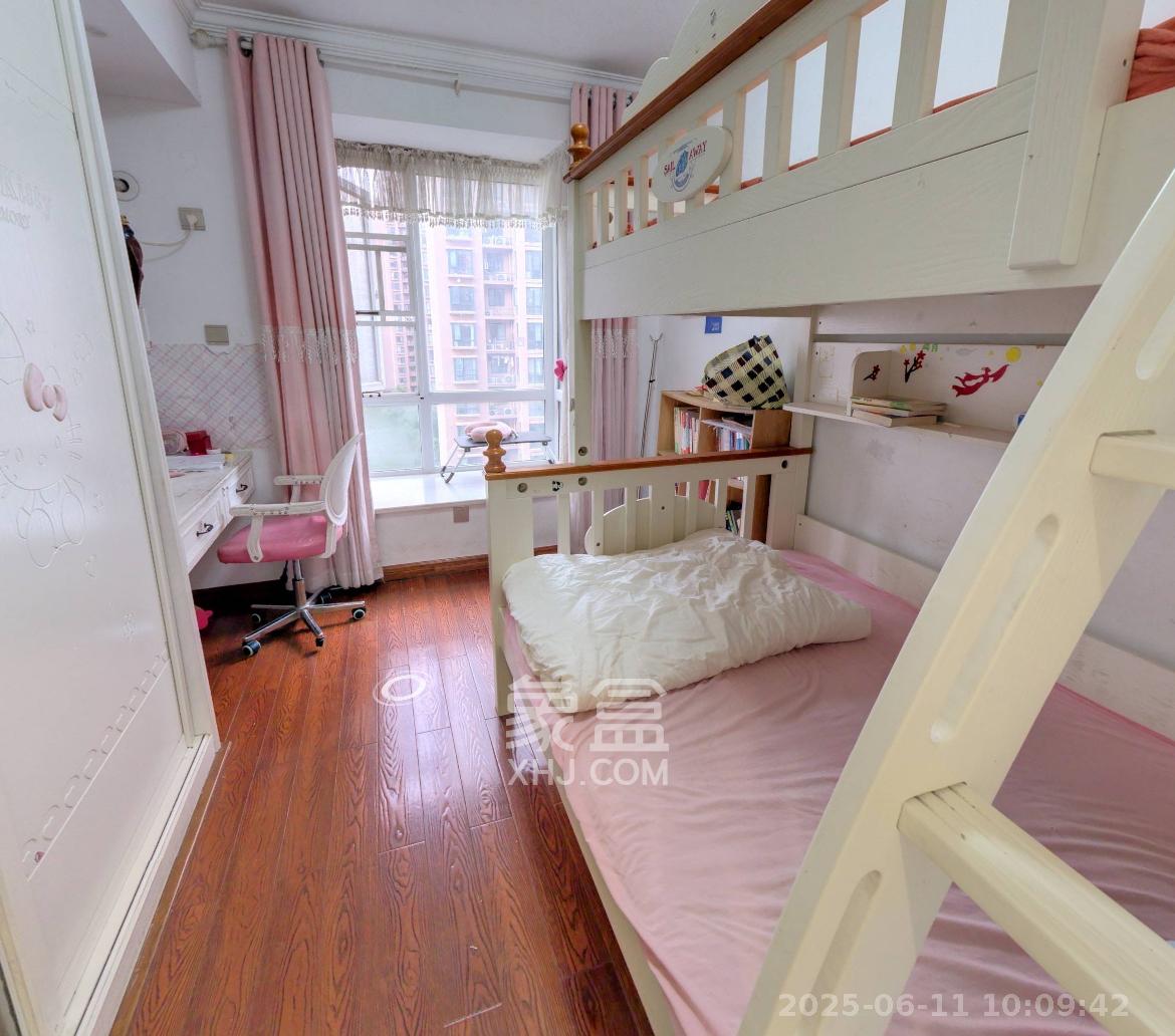 丽发新城 3室2厅2卫 2680.0元/月 丽发新城 3室2厅2卫 2680.0元/月室内图