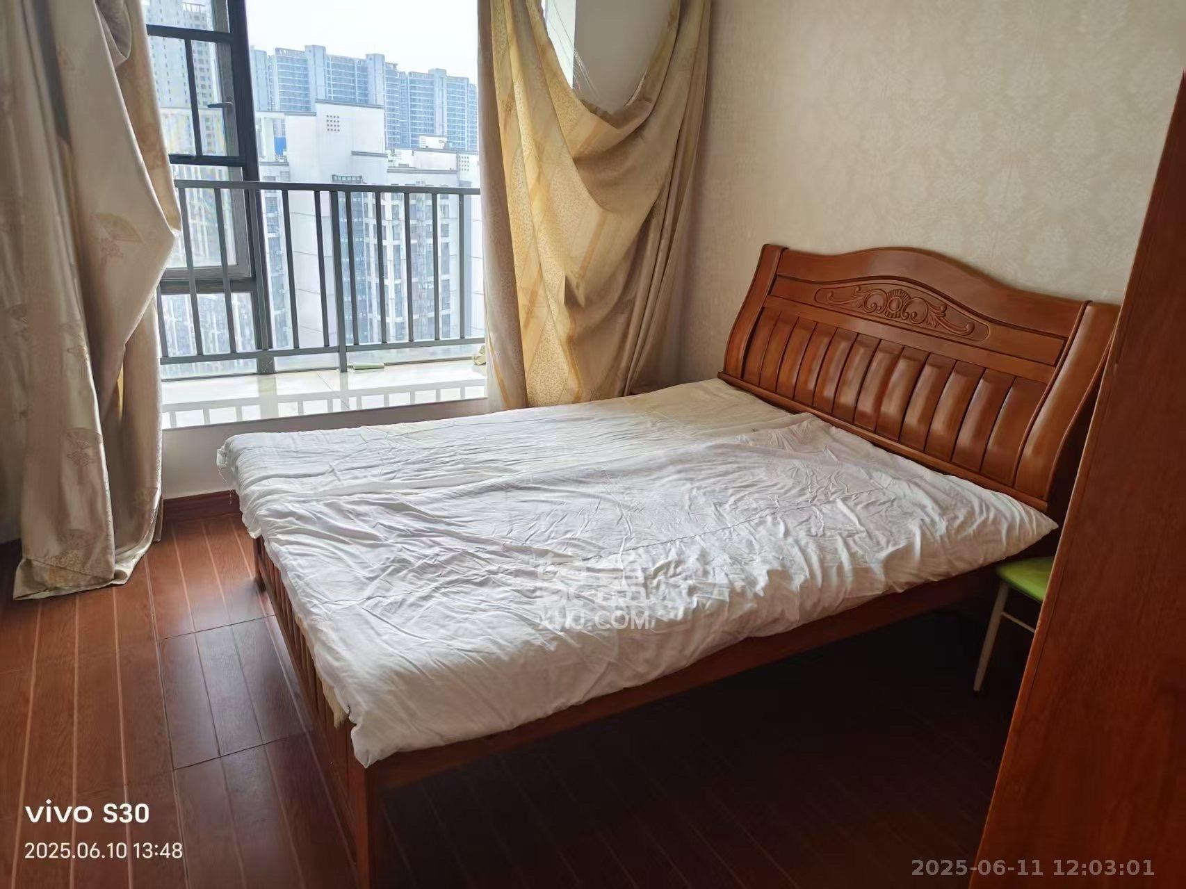 鑫远御文台一期  2室2厅1卫    1900.0元/月室内图