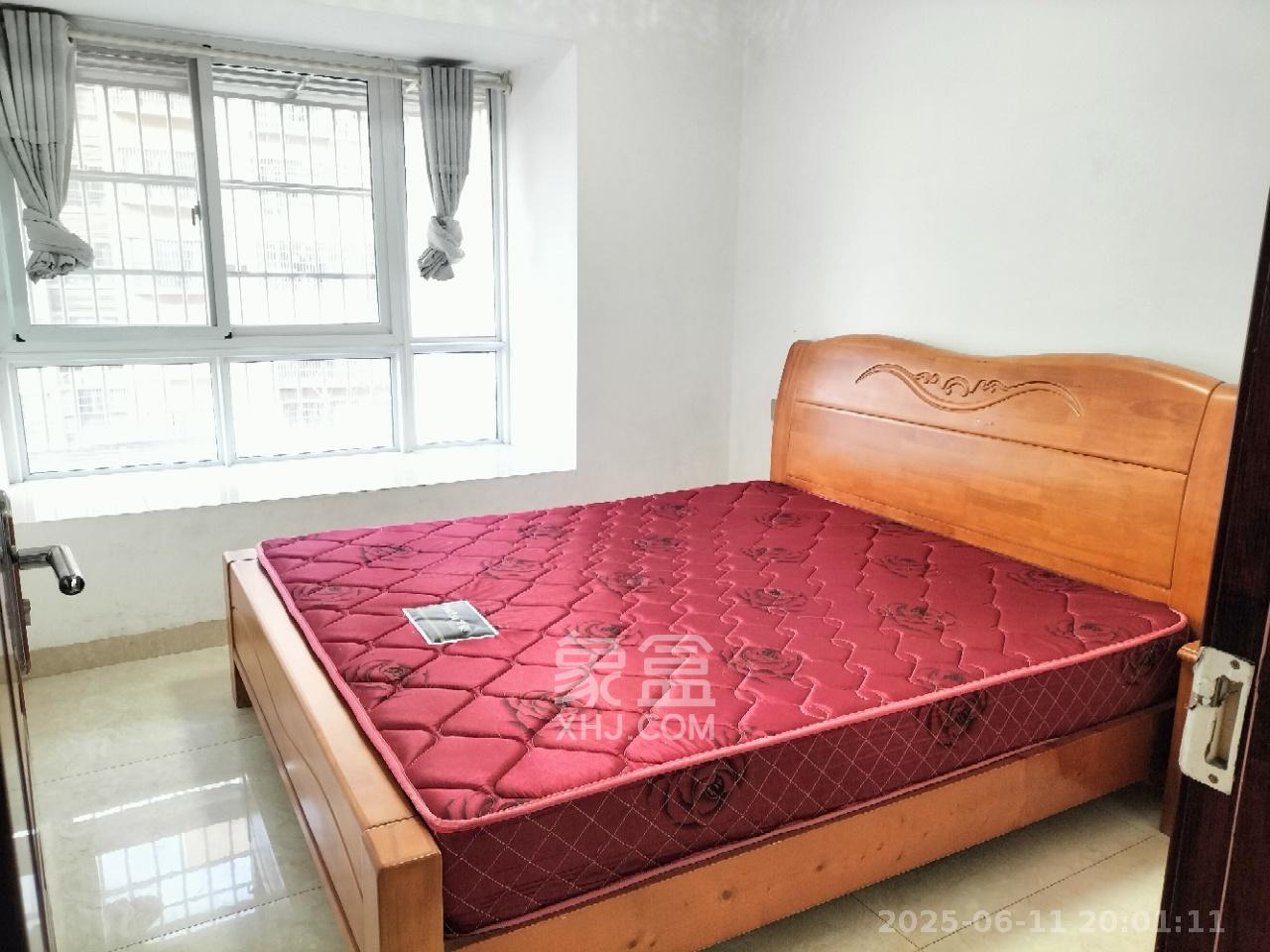 家兴苑  4室2厅0卫   2400.00元/月室内图