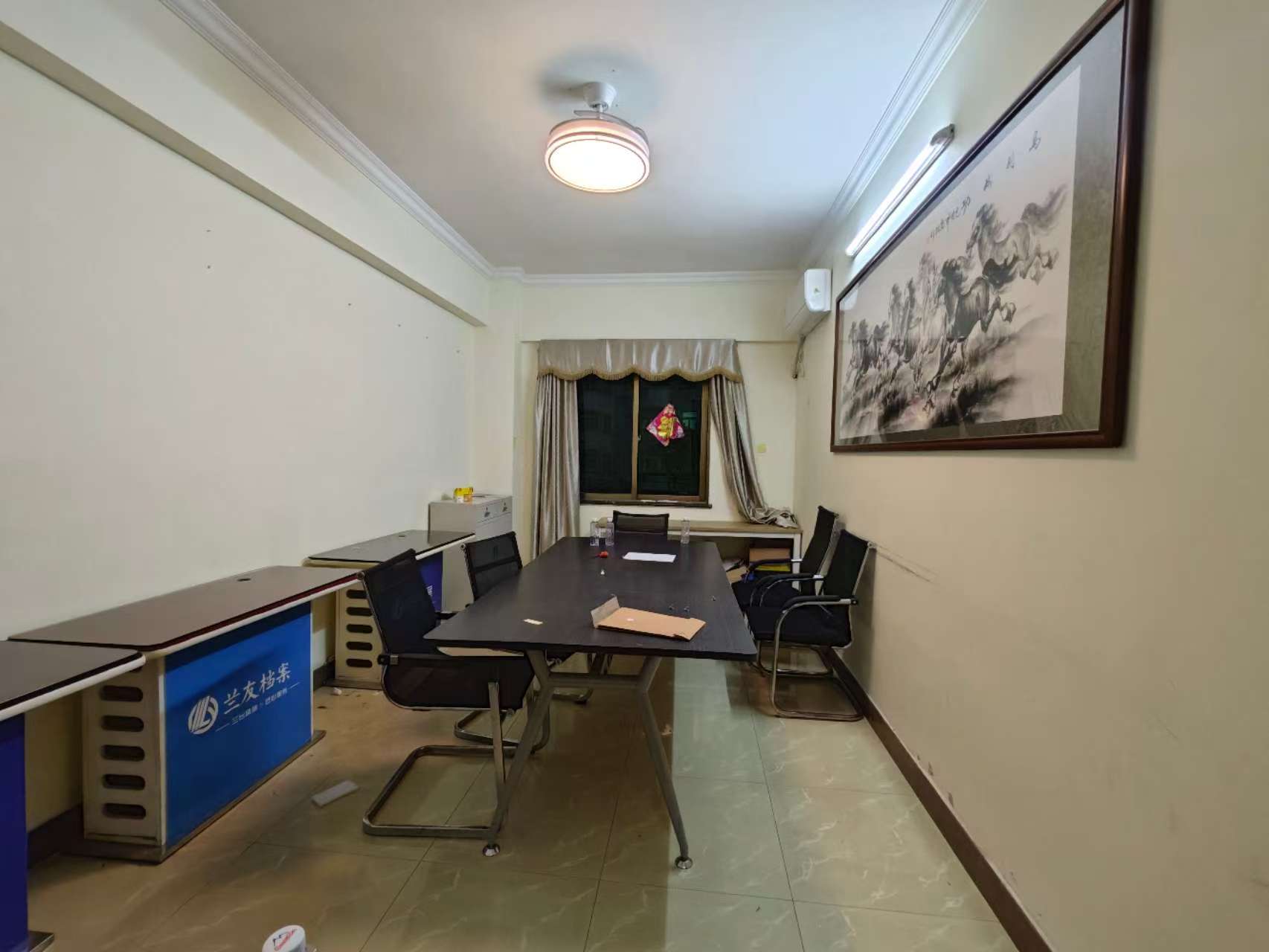 欣怡 4室2厅2卫 5500.0元/月 欣怡 4室2厅2卫 5500.0元/月室内图