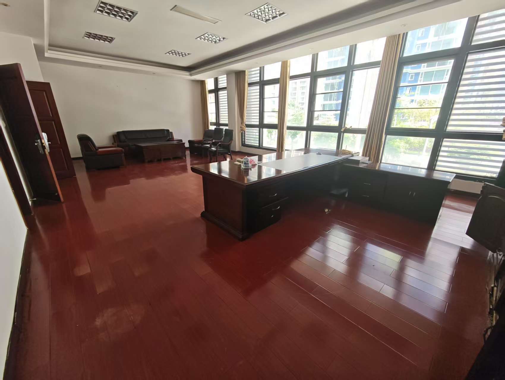 环强御景湾   558.0㎡     33500.00元/月室内图