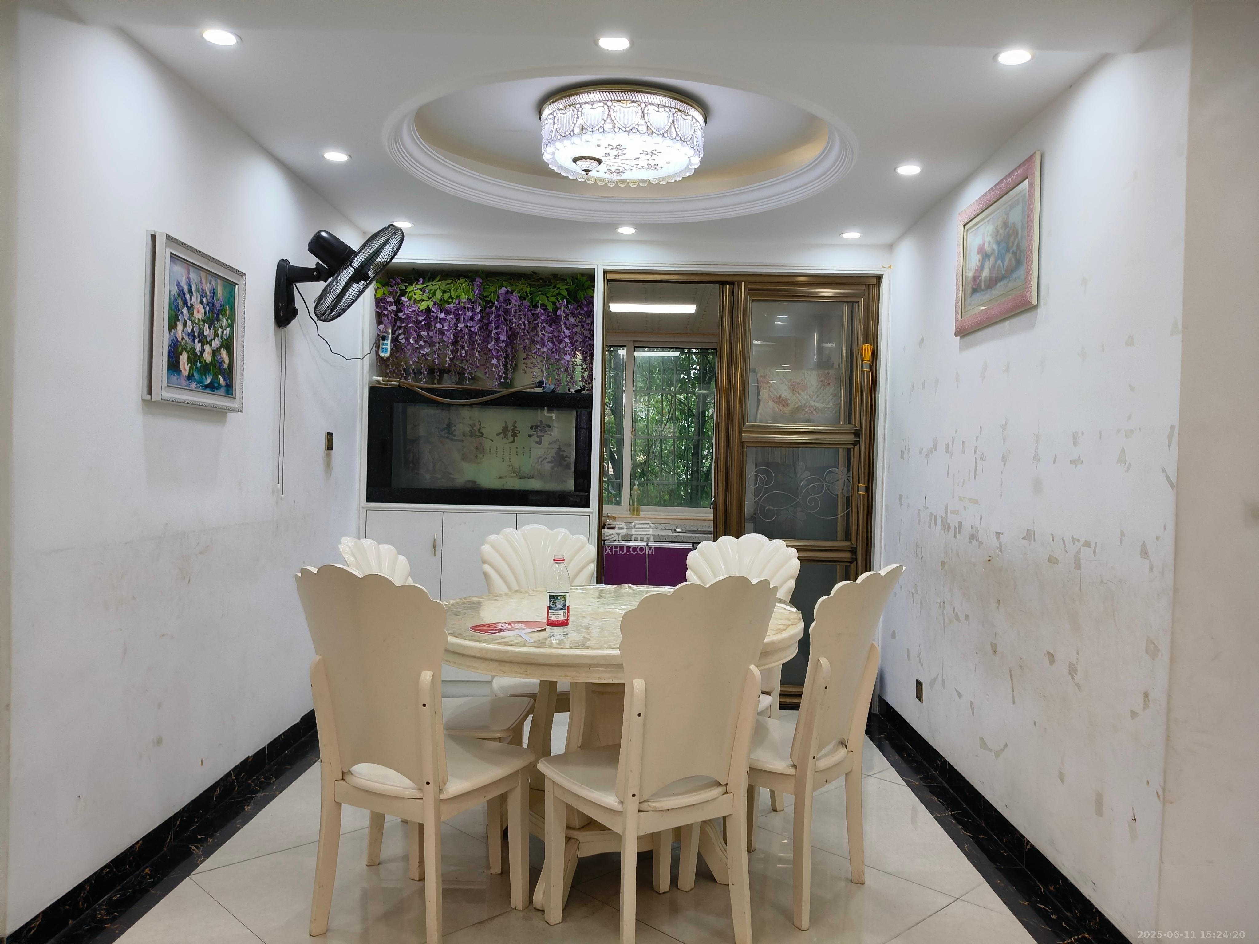 方略学府佳境 4室2厅2卫 2300.0元/月 方略学府佳境 4室2厅2卫 2300.0元/月室内图