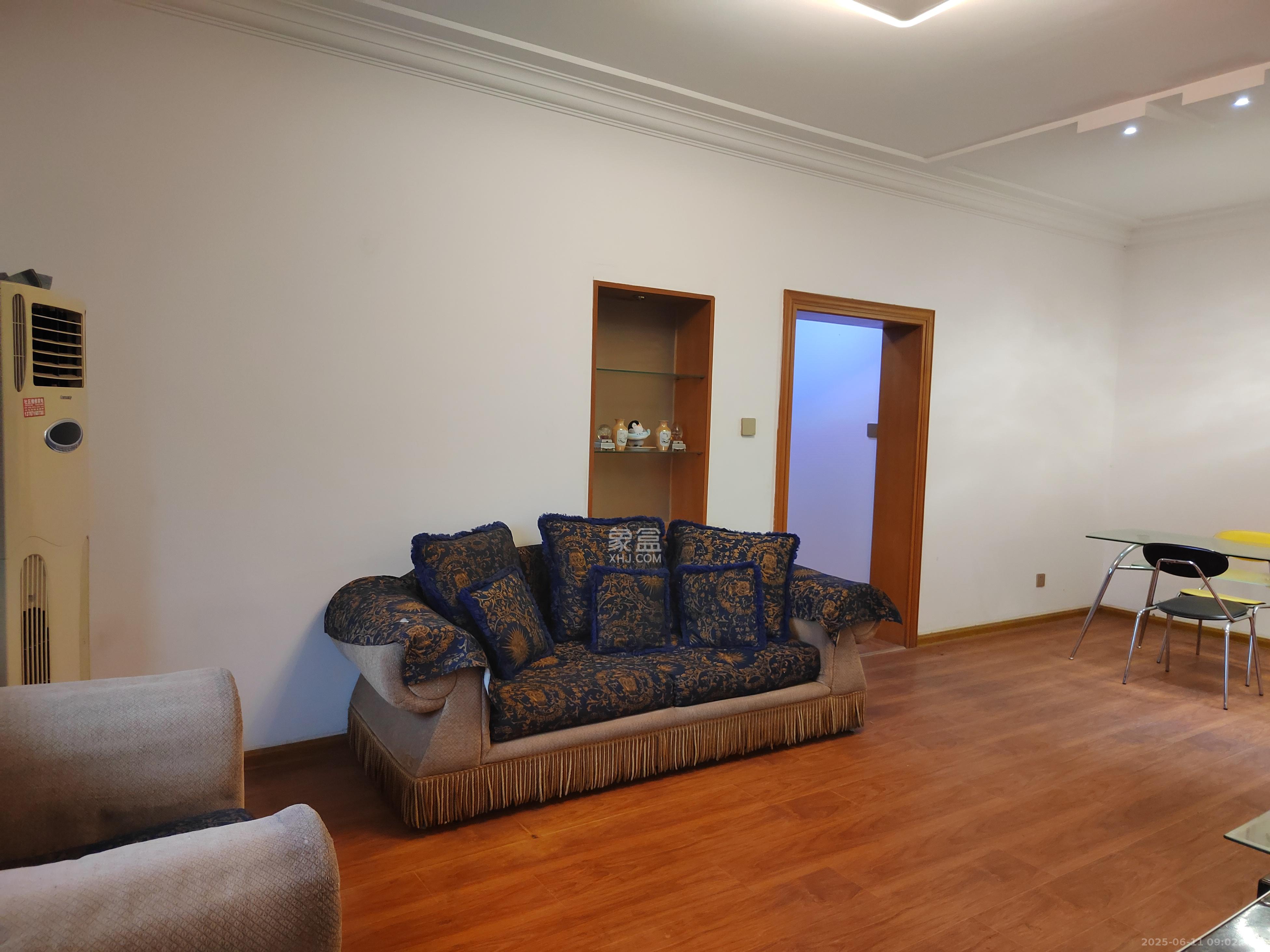 通程物流宿舍 3室2厅1卫 1500.0元/月 通程物流宿舍 3室2厅1卫 1500.0元/月室内图