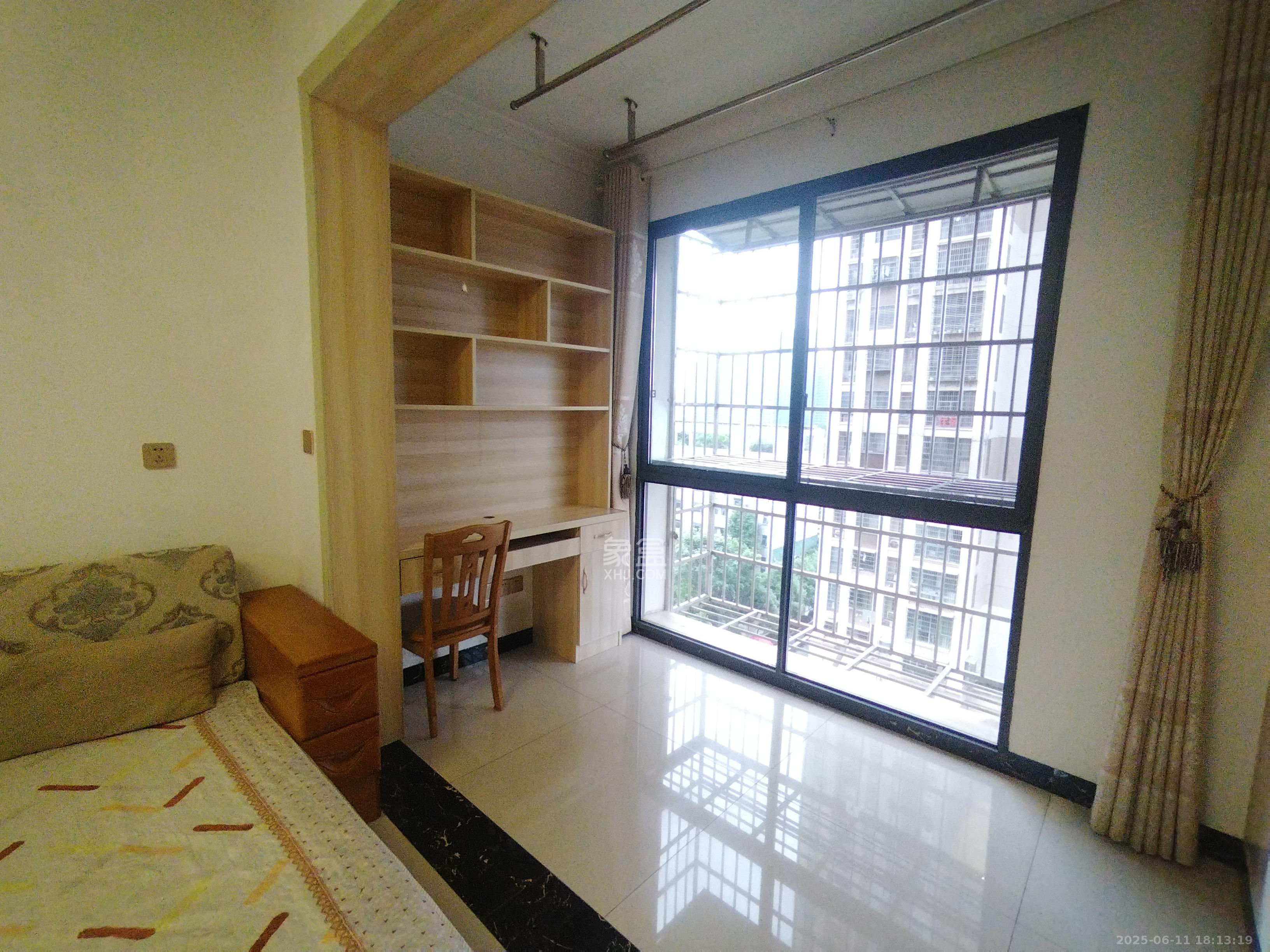 嘉顺苑 2室2厅1卫 2100.0元/月 嘉顺苑 2室2厅1卫 2100.0元/月室内图