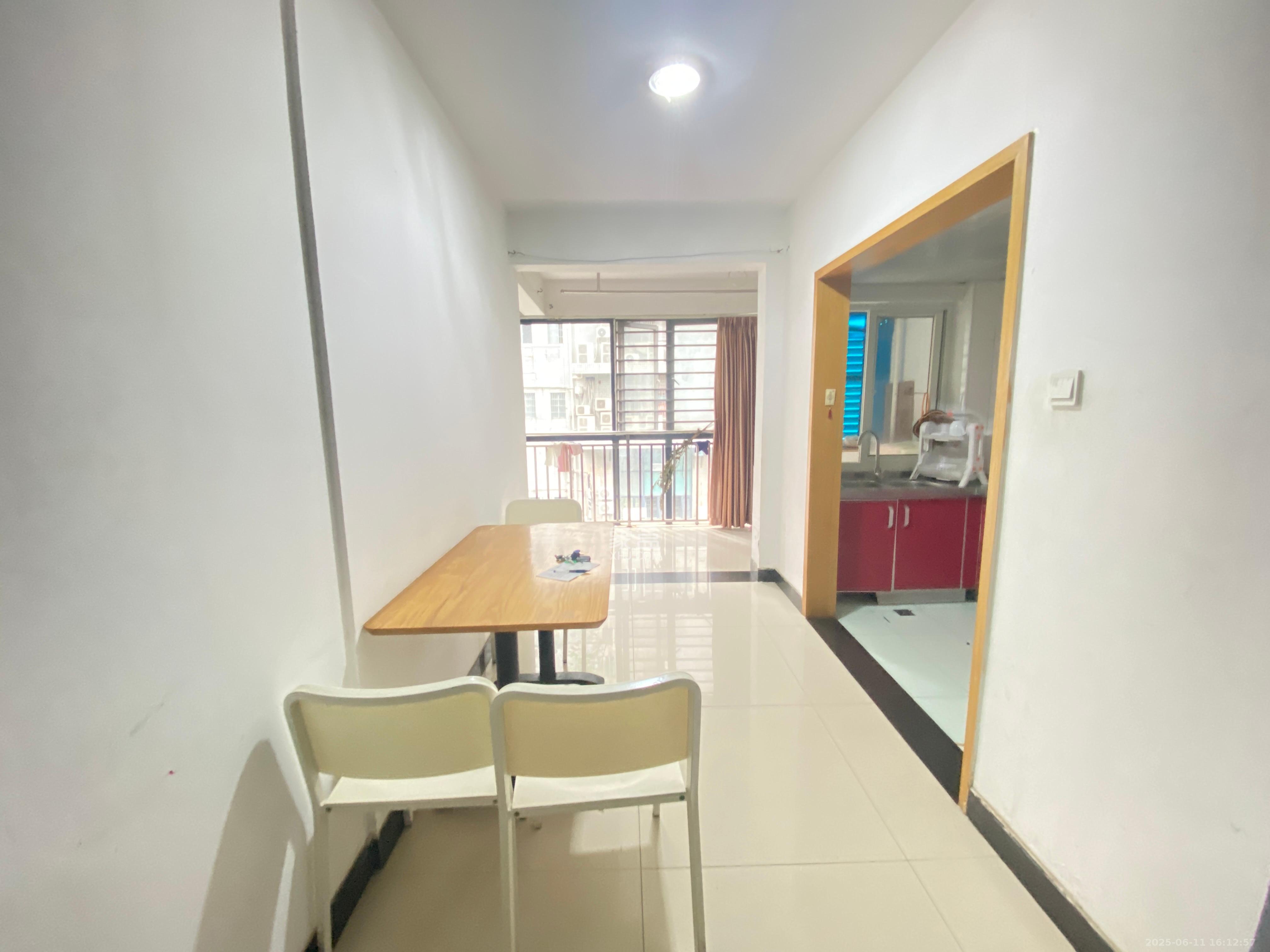 枫丹雅苑(天辰枫丹白露)  2室1厅1卫    2600.0元/月 枫丹雅苑(天辰枫丹白露)  2室1厅1卫    2600.0元/月室内图