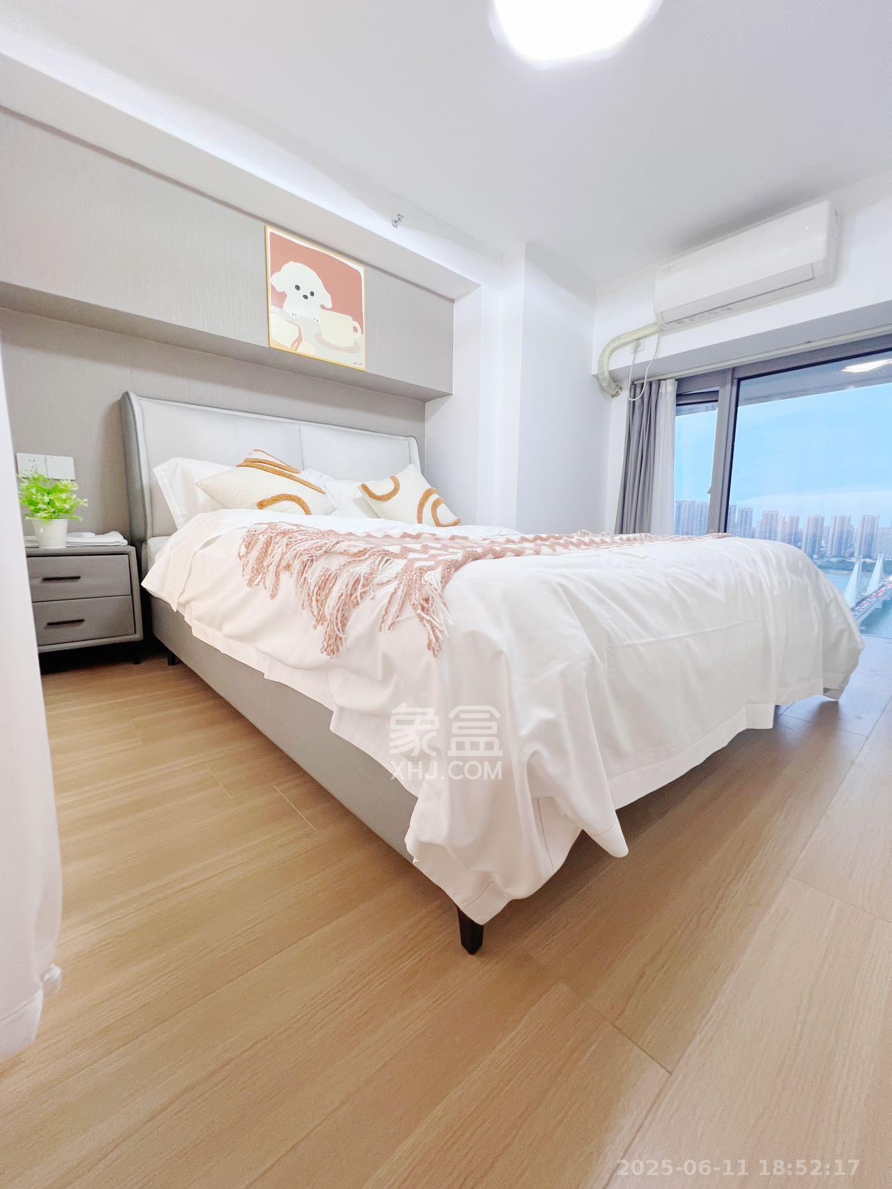 保利天禧EF区  2室1厅1卫   3300.00元/月室内图
