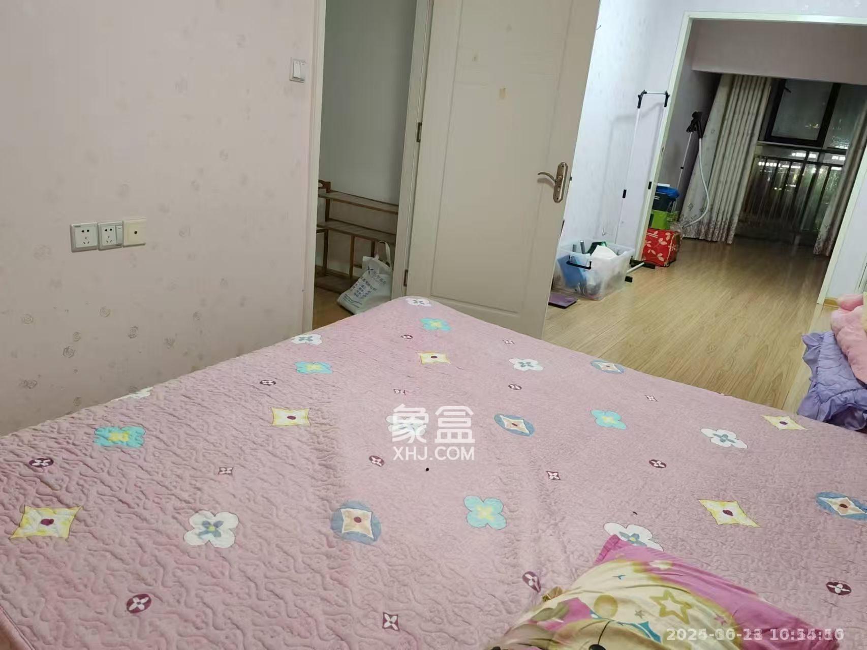 中瀚财富广场  3室2厅1卫   1280.00元/月室内图