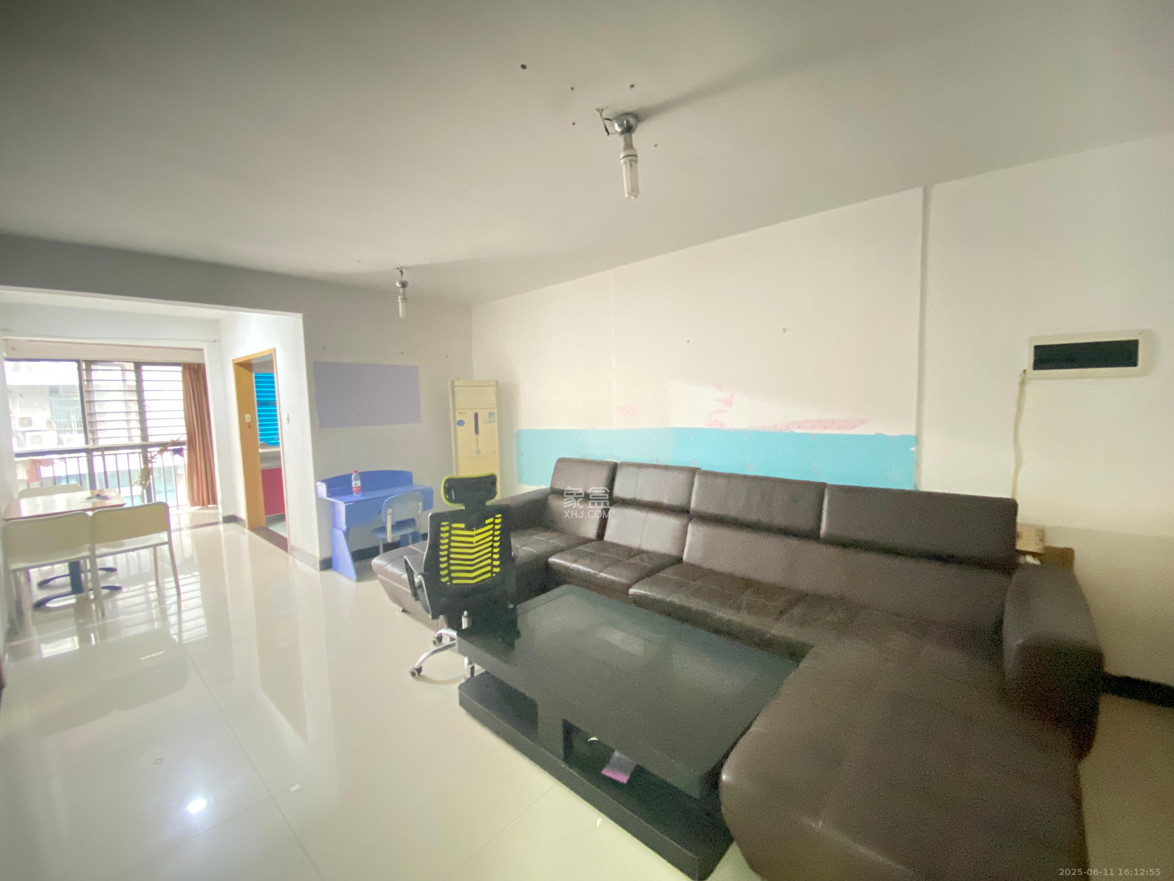 枫丹雅苑(天辰枫丹白露)  2室1厅1卫    2600.0元/月 枫丹雅苑(天辰枫丹白露)  2室1厅1卫    2600.0元/月室内图