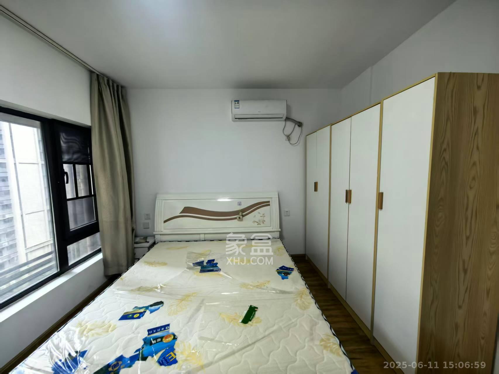 时代倾城五期  2室2厅1卫   1800.00元/月室内图