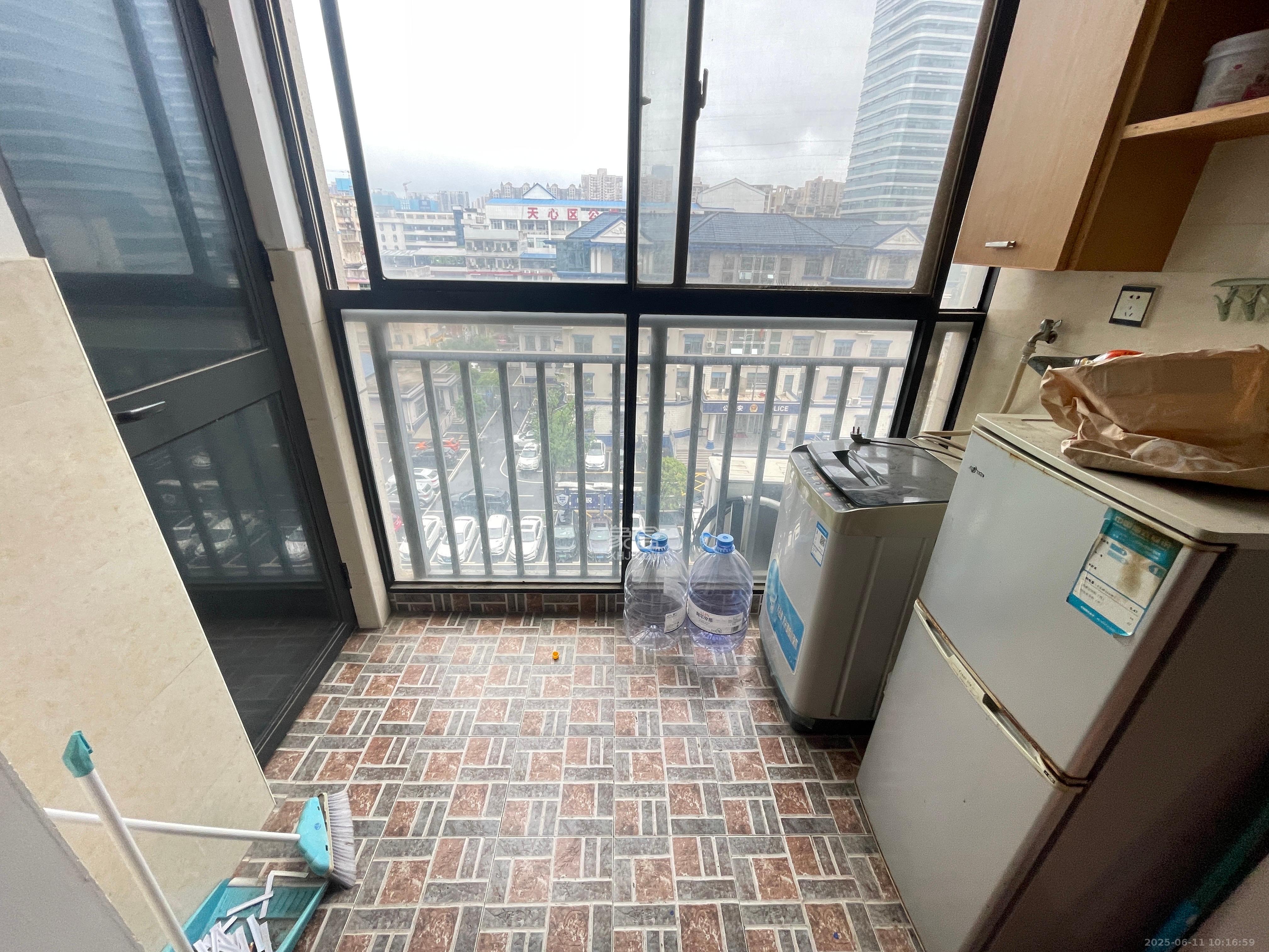 博林金谷  1室1厅1卫    1500.0元/月室内图
