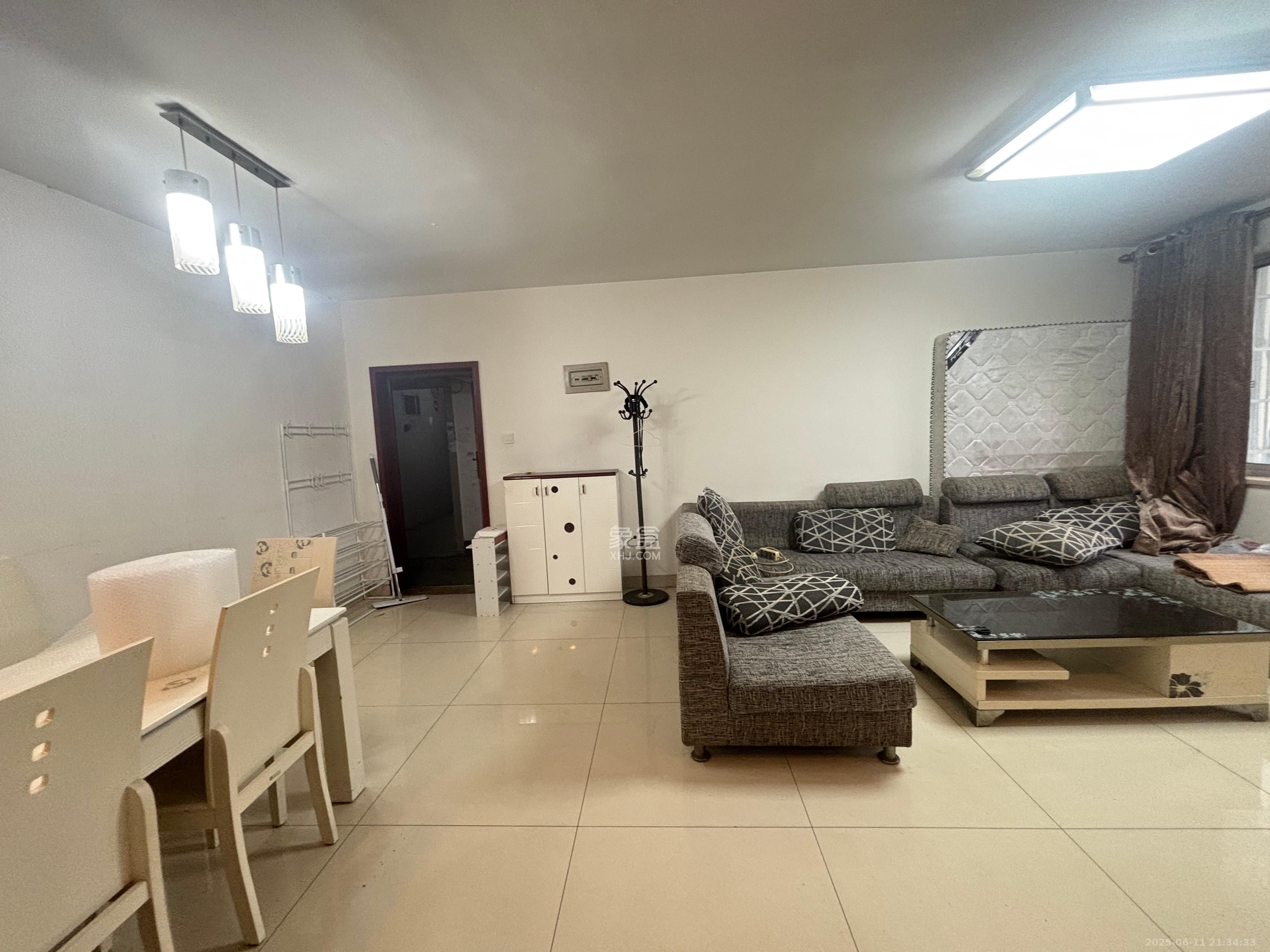 天心大厦 2室1厅1卫 2600.0元/月 天心大厦 2室1厅1卫 2600.0元/月室内图