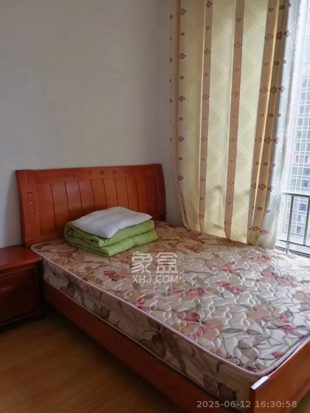 鑫远熙山 3室2厅1卫 2500.0元/月 鑫远熙山 3室2厅1卫 2500.0元/月室内图