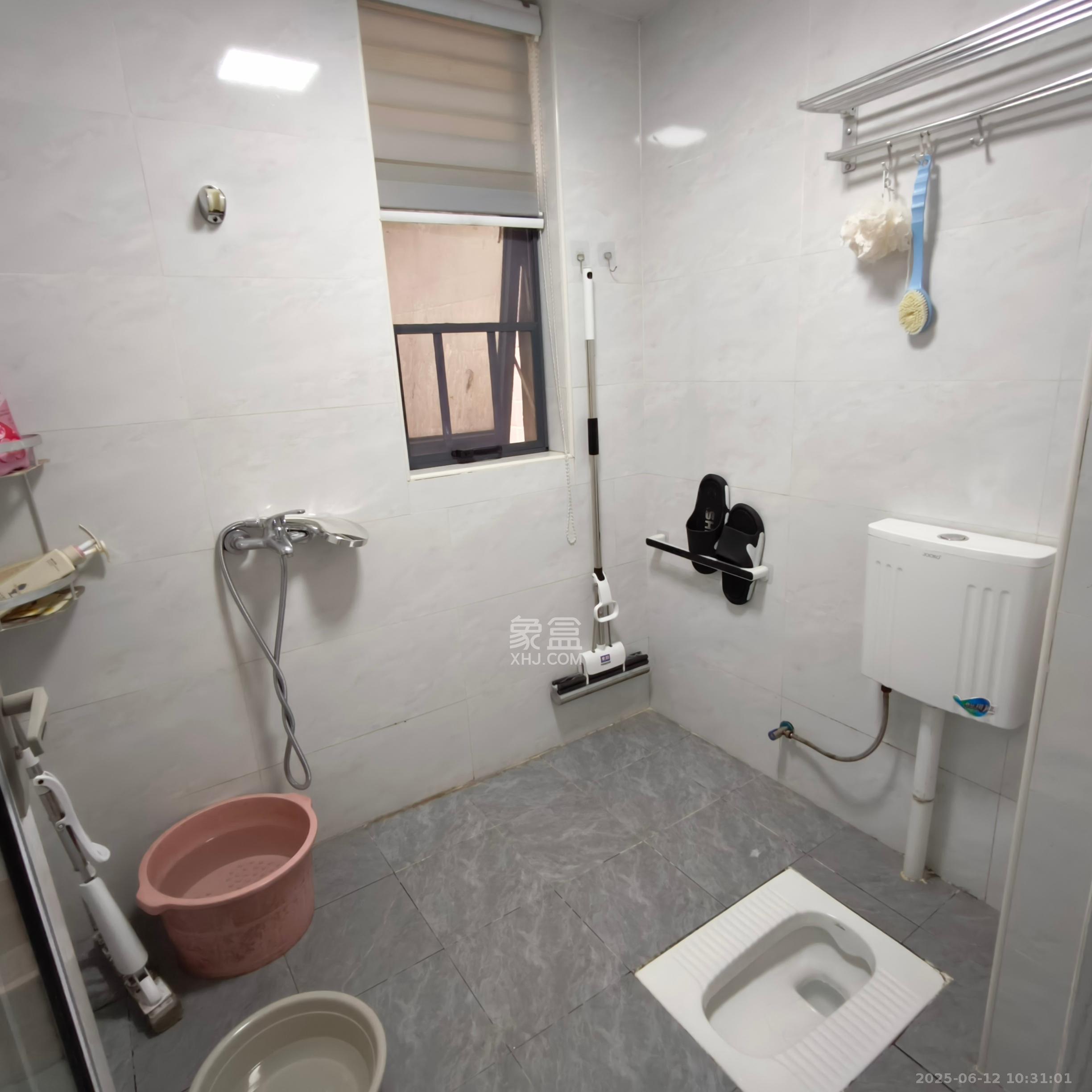 湘江世纪城融江苑  3室2厅1卫    2000.0元/月室内图