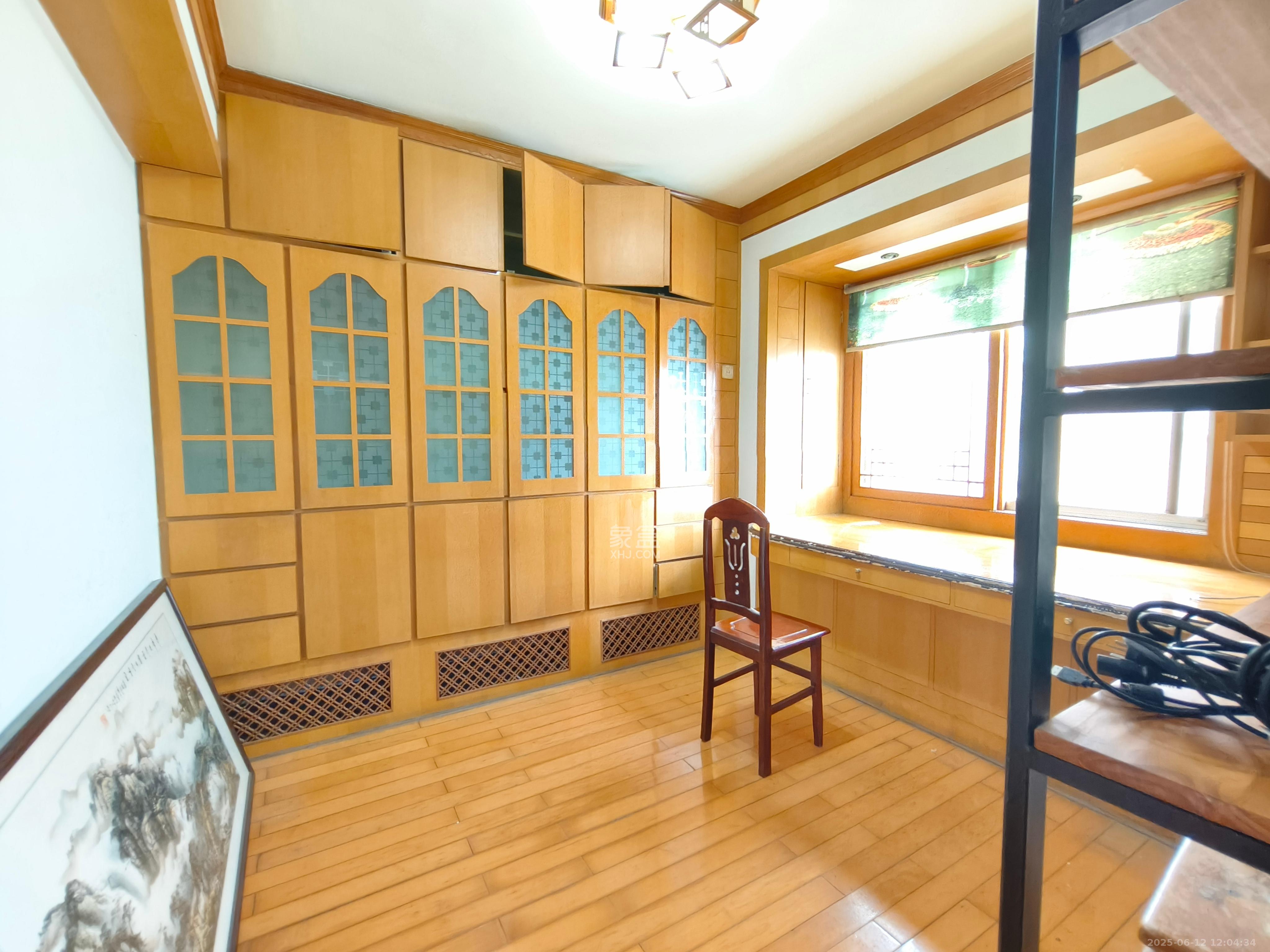 湖南日报宿舍  3室2厅1卫   2800.00元/月室内图