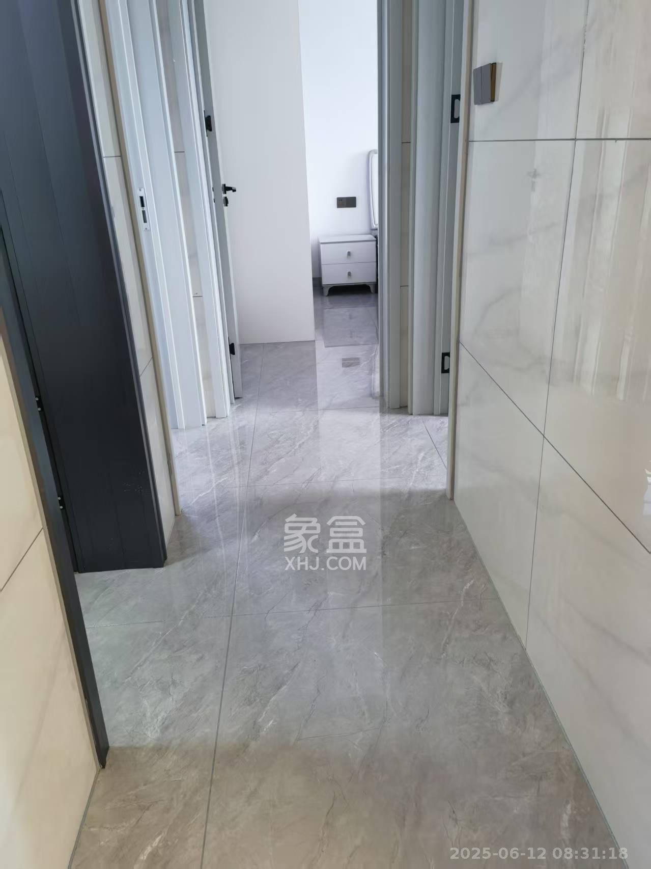 长房云时代  3室2厅1卫   2800.00元/月室内图