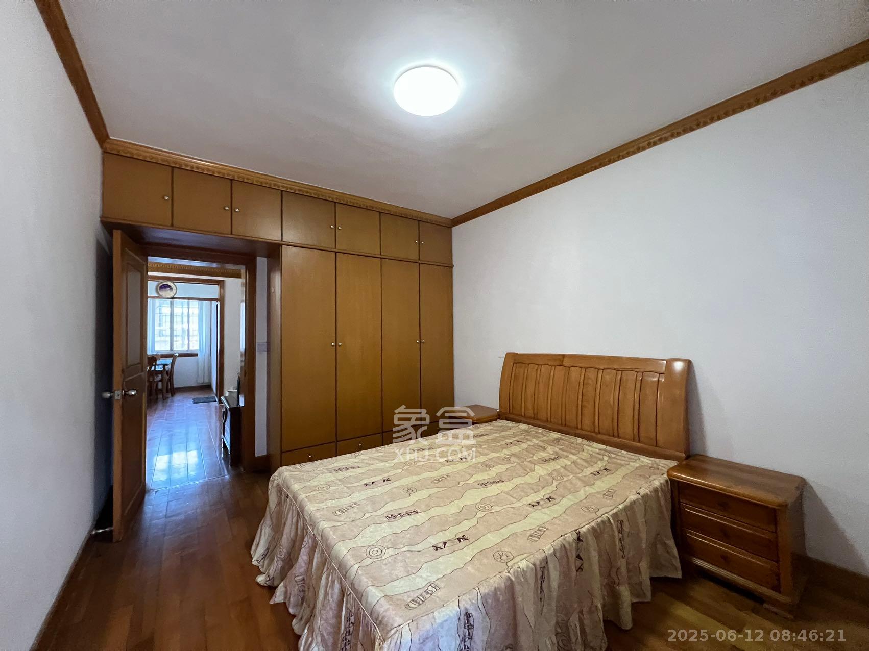 利园小区 1室0厅0卫 2400.0元/月 利园小区 1室0厅0卫 2400.0元/月室内图