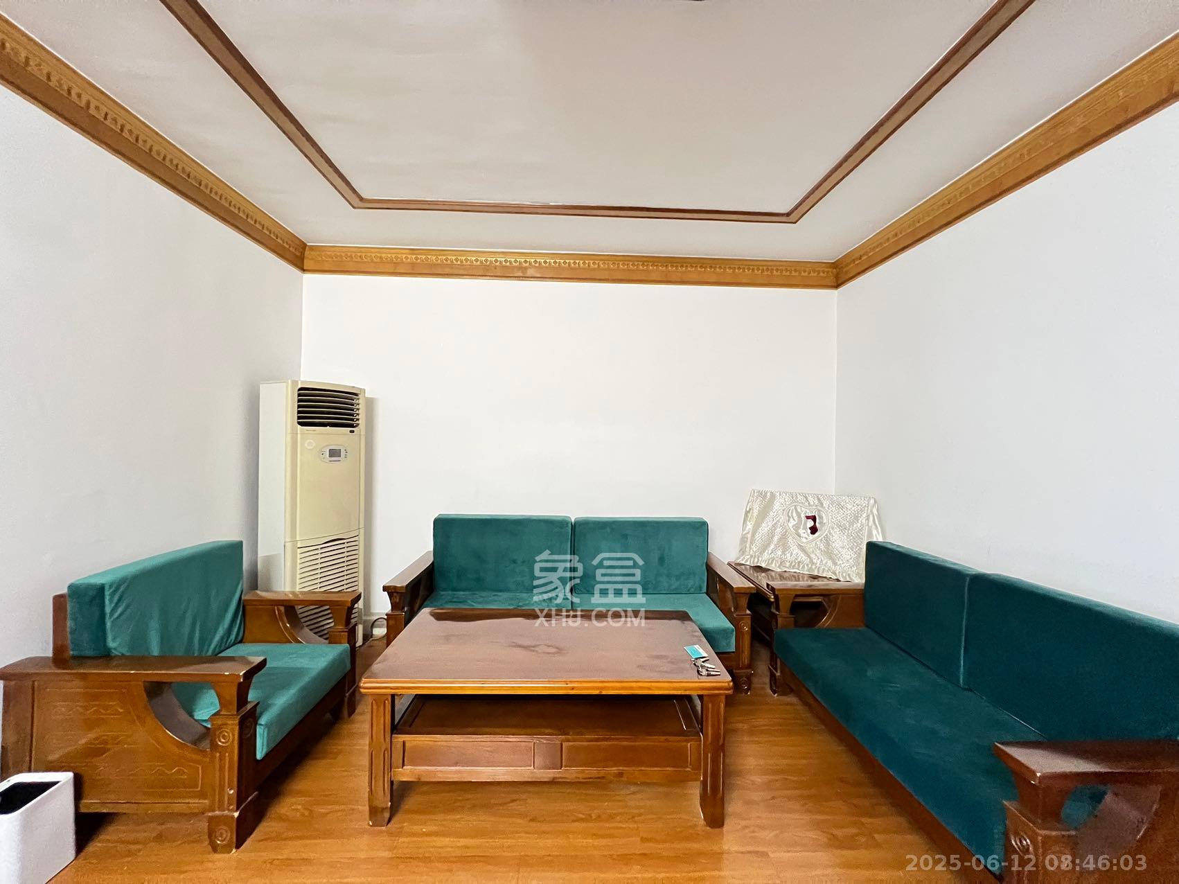 利园小区 1室0厅0卫 2400.0元/月 利园小区 1室0厅0卫 2400.0元/月室内图