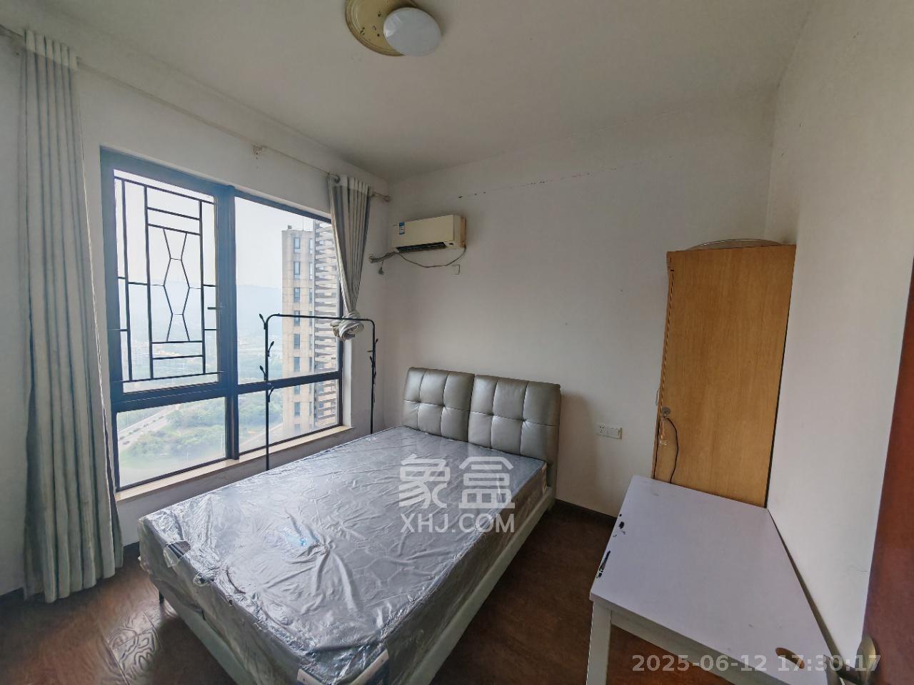 达美D6区  3室2厅1卫   2700.00元/月室内图