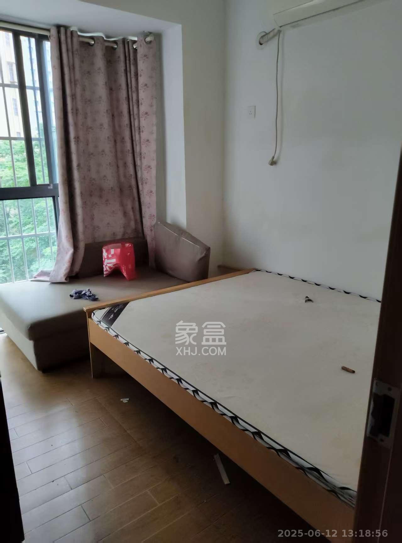 光明城市(星辰青年城) 3室2厅1卫 2000.0元/月 光明城市(星辰青年城) 3室2厅1卫 2000.0元/月室内图