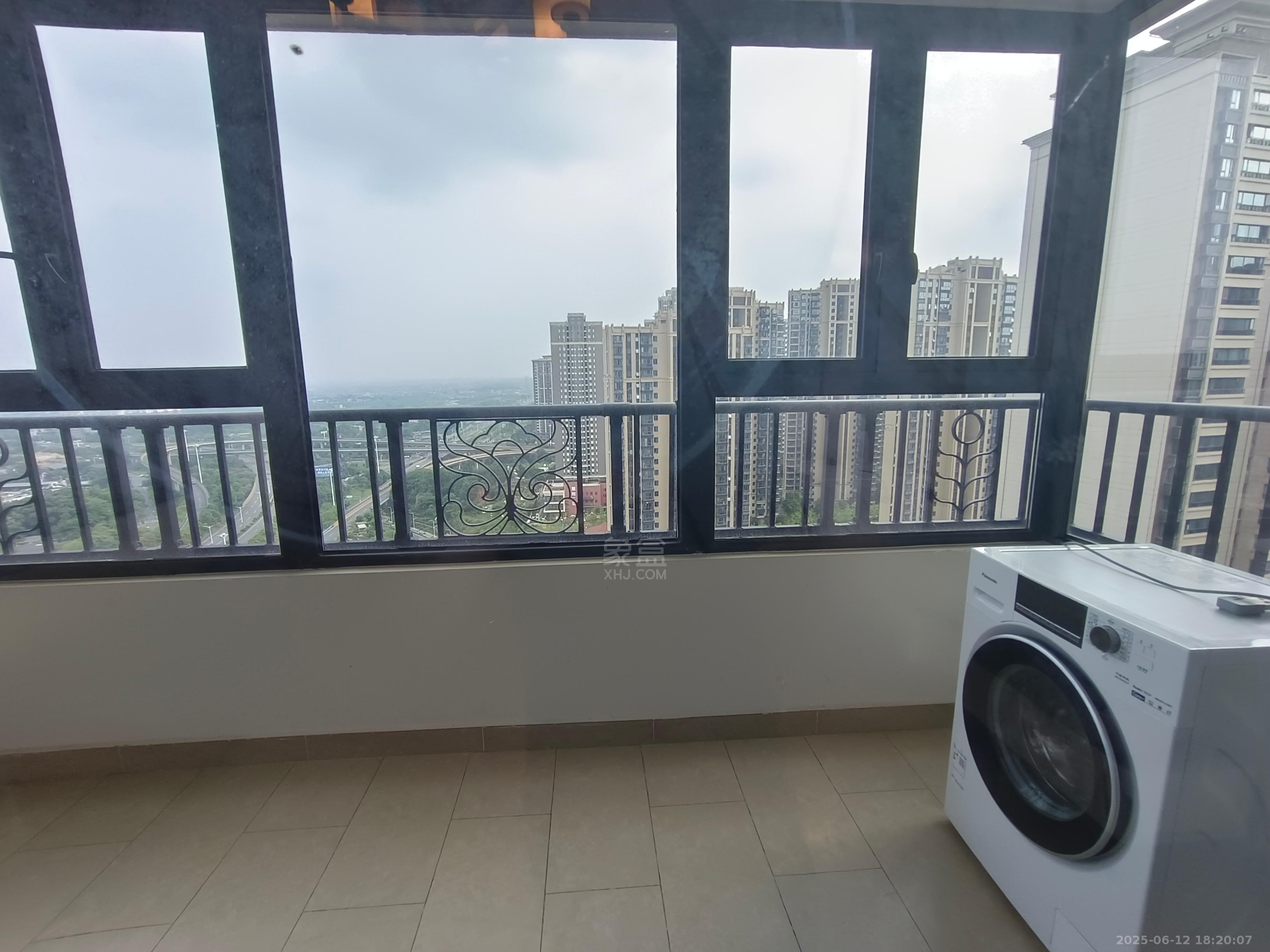 株洲恒大悦珑台 3室2厅2卫 2000.0元/月 株洲恒大悦珑台 3室2厅2卫 2000.0元/月室内图