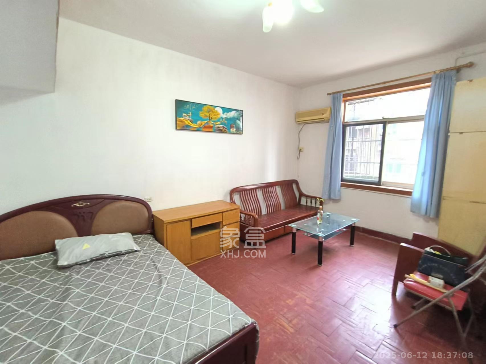 粮二库宿舍 2室1厅1卫 1300.0元/月 粮二库宿舍 2室1厅1卫 1300.0元/月室内图