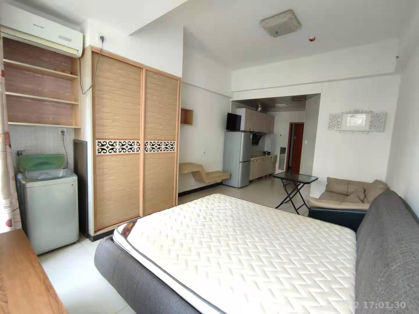 长房时代城  1室1厅1卫   1600.00元/月室内图