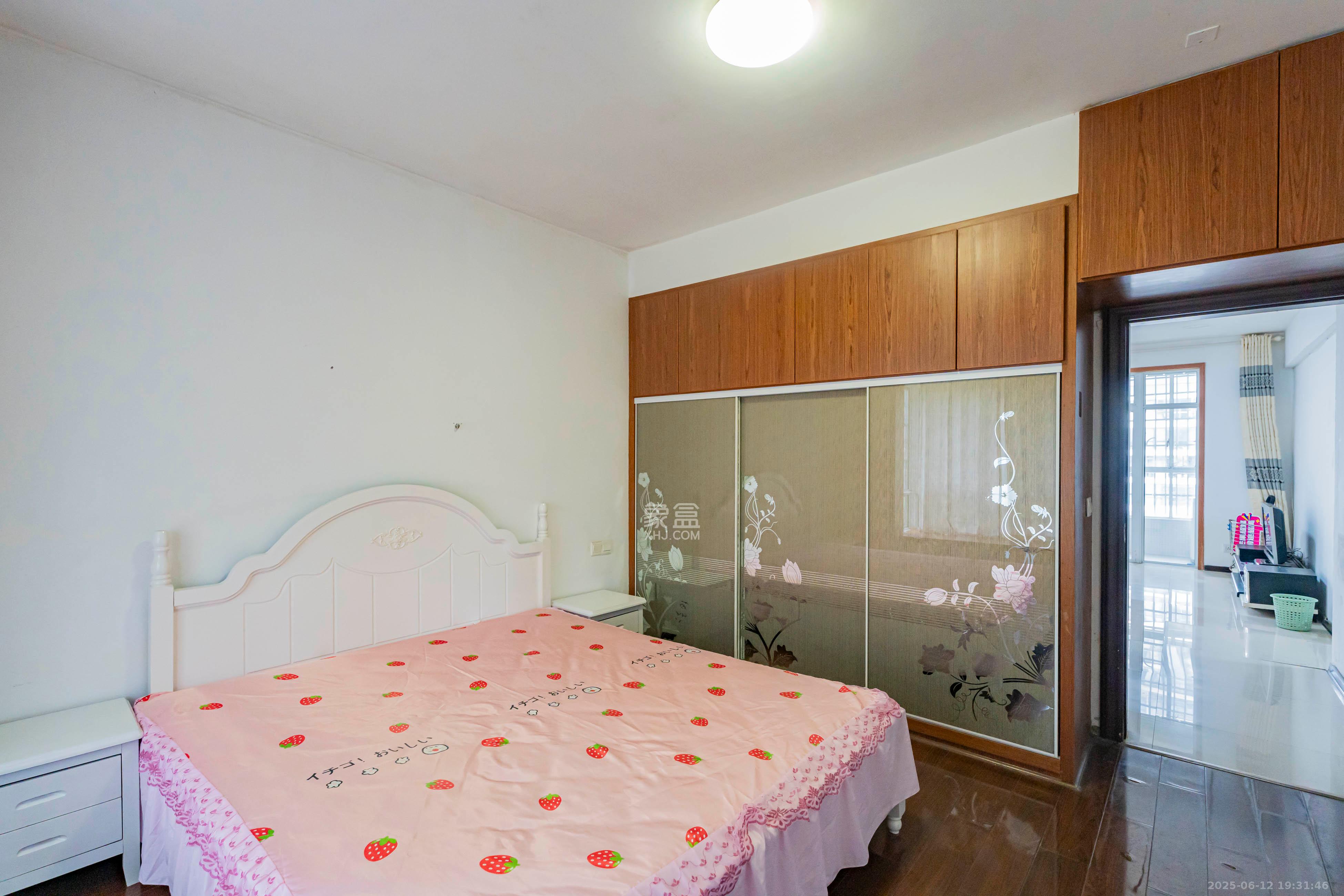 月湖兰庭  2室1厅1卫    64.0万卧室