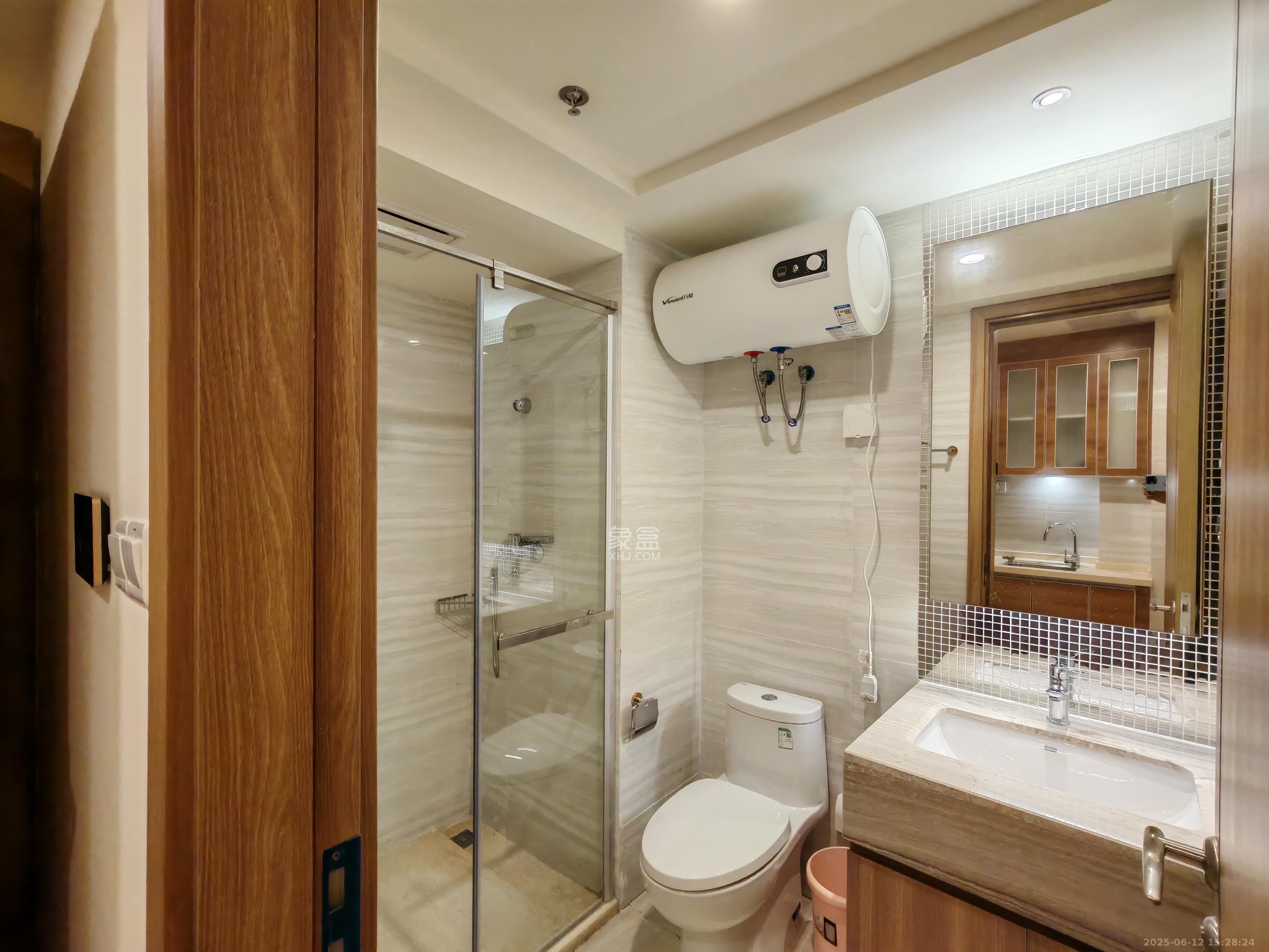 恒大书香门第 1室1厅1卫 1100.0元/月 恒大书香门第 1室1厅1卫 1100.0元/月室内图