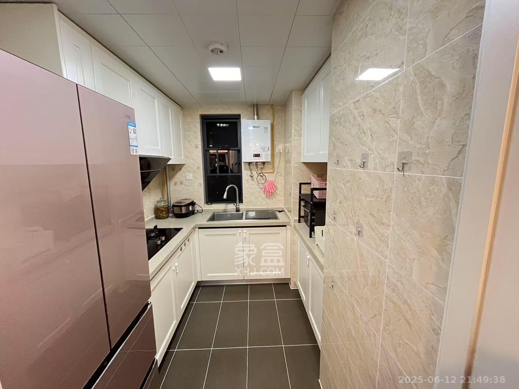 万科魅力之城观澜里 3室2厅2卫 2800.0元/月 万科魅力之城观澜里 3室2厅2卫 2800.0元/月室内图