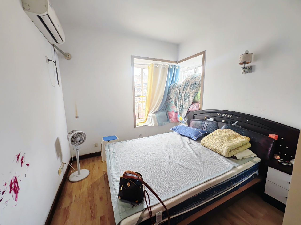 湘银二期世纪花园 7室2厅3卫 89.8万 湘银二期世纪花园 7室2厅3卫 89.8万室内图