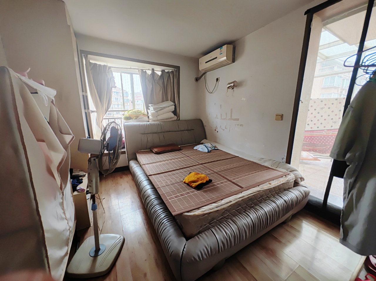 湘银二期世纪花园 7室2厅3卫 89.8万 湘银二期世纪花园 7室2厅3卫 89.8万室内图